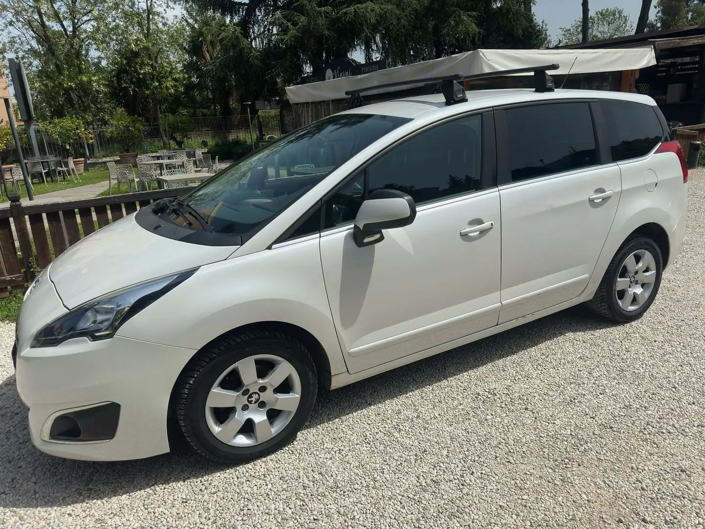 Peugeot 5008 5008 1.6 HDi 115CV Allure 7posti Blanc - 1