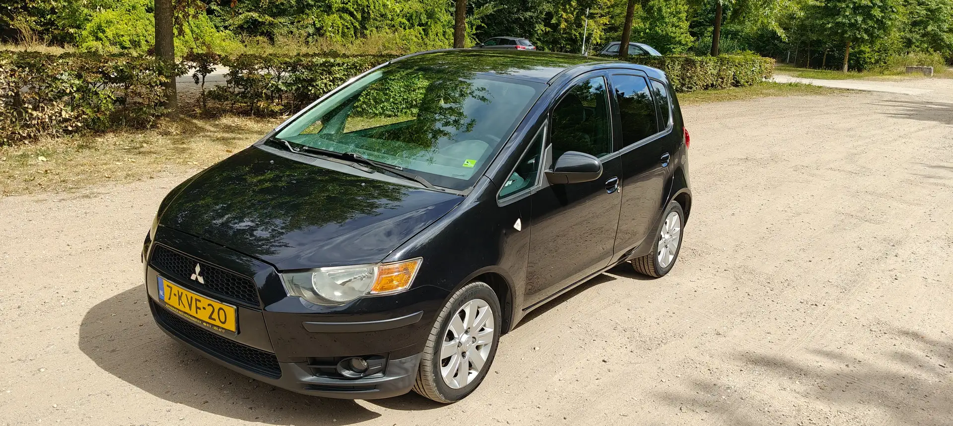 Mitsubishi Colt Colt 1.3 Edition Two Negru - 2