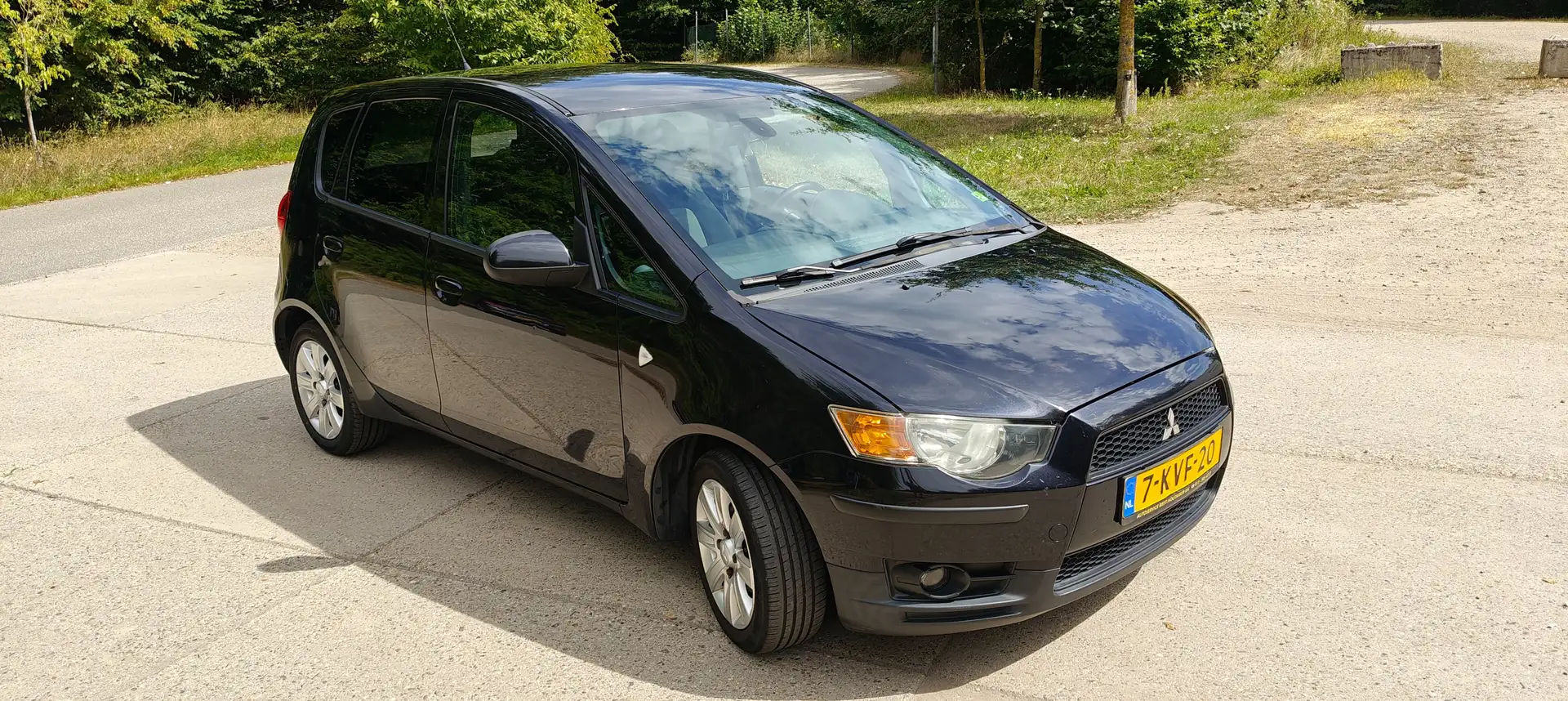 Mitsubishi Colt Colt 1.3 Edition Two Negru - 1