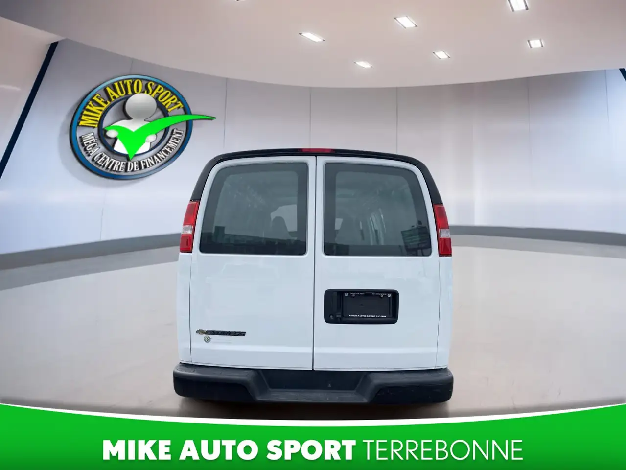 Chevrolet Express 2500 photo Chevrolet Express 2500