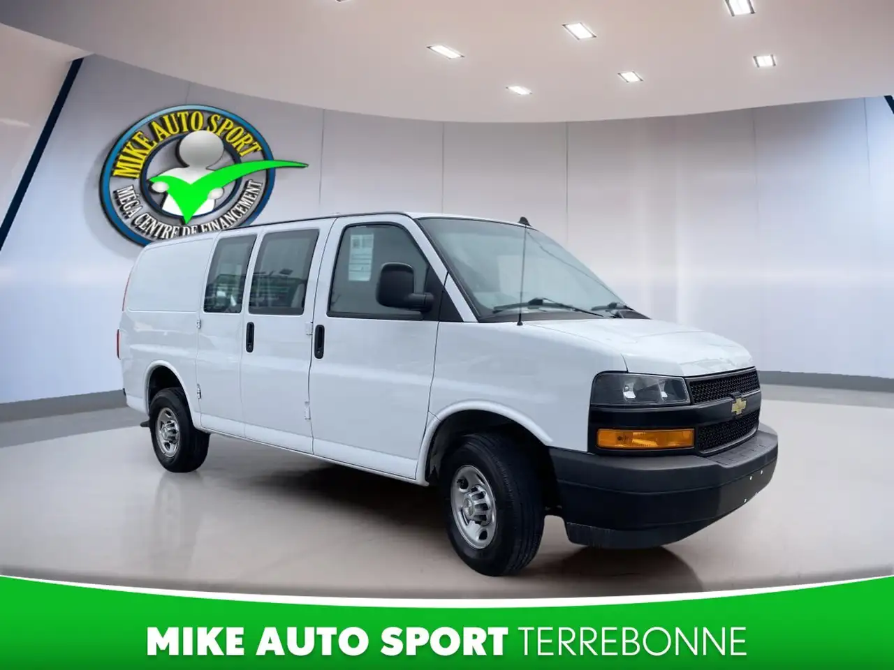Chevrolet Express 2500 photo Chevrolet Express 2500