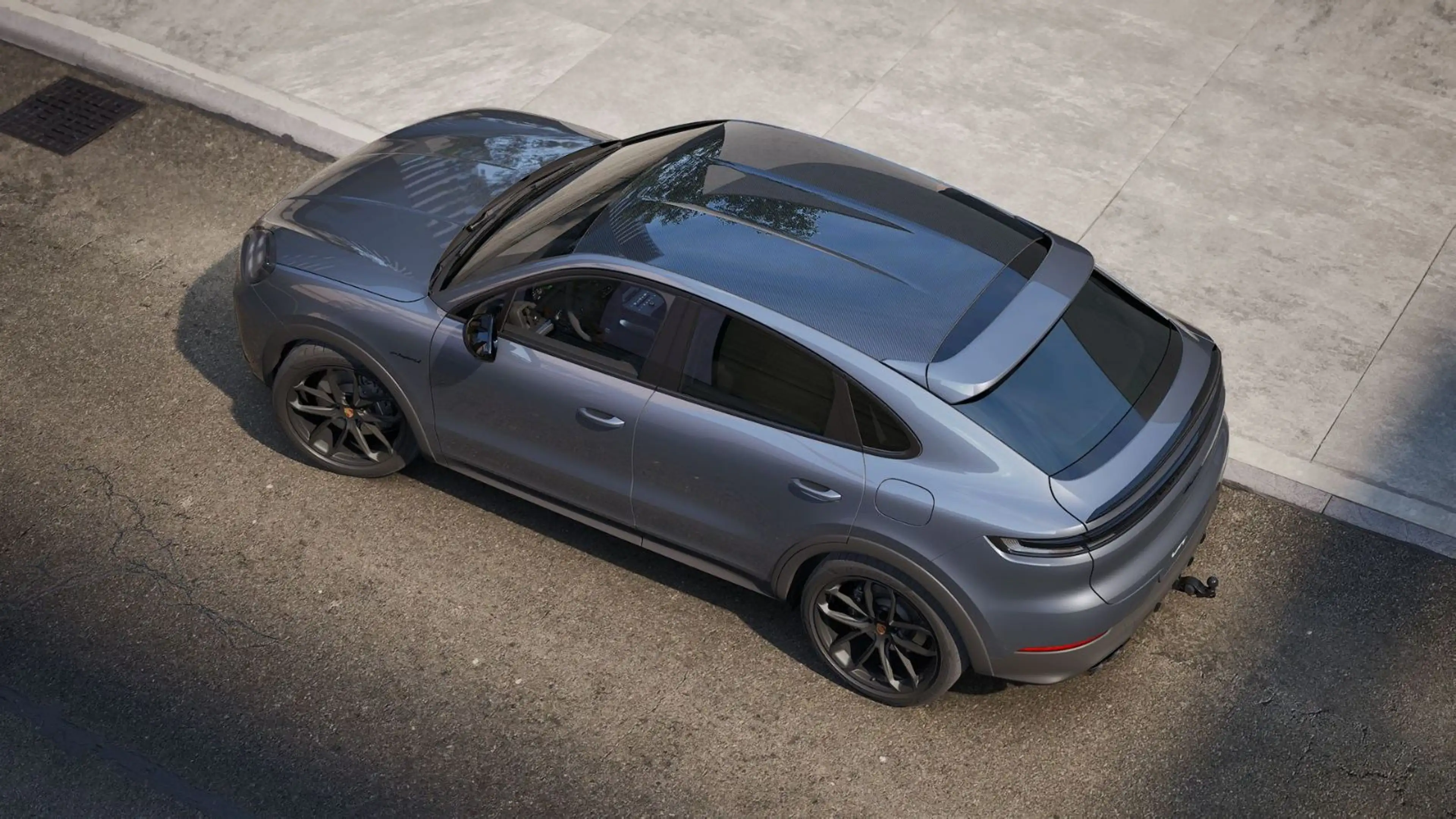 Porsche Cayenne E-Hybrid Coupe Black Edition | InnoDrive — photo 6