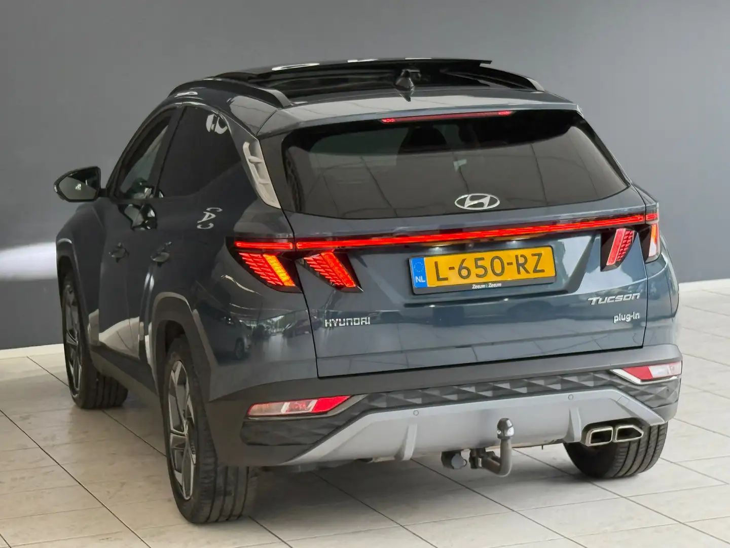 Hyundai TUCSON 1.6 T-GDI PHEV Premium Sky 4WD Pano|Memory|Leder|K Blauw - 2