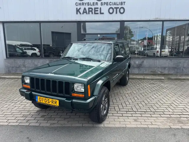 Jeep Cherokee