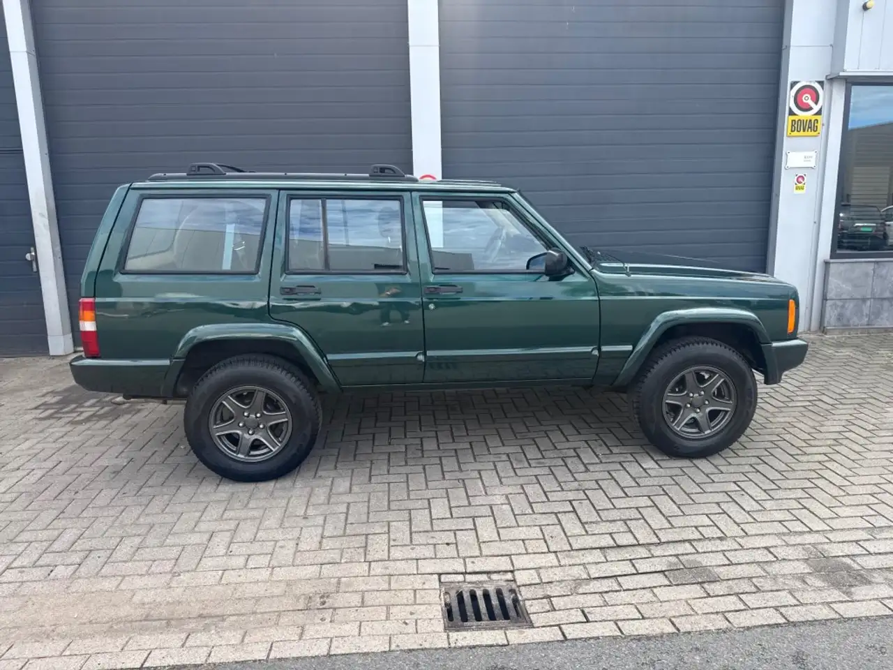 Jeep Cherokee 4.0I LIMITED, foto 4