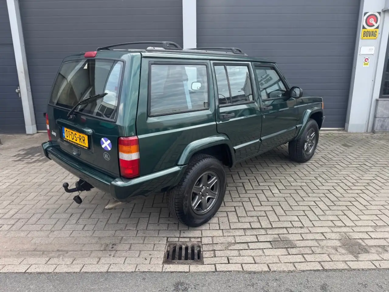 Jeep Cherokee 4.0I LIMITED, foto 3
