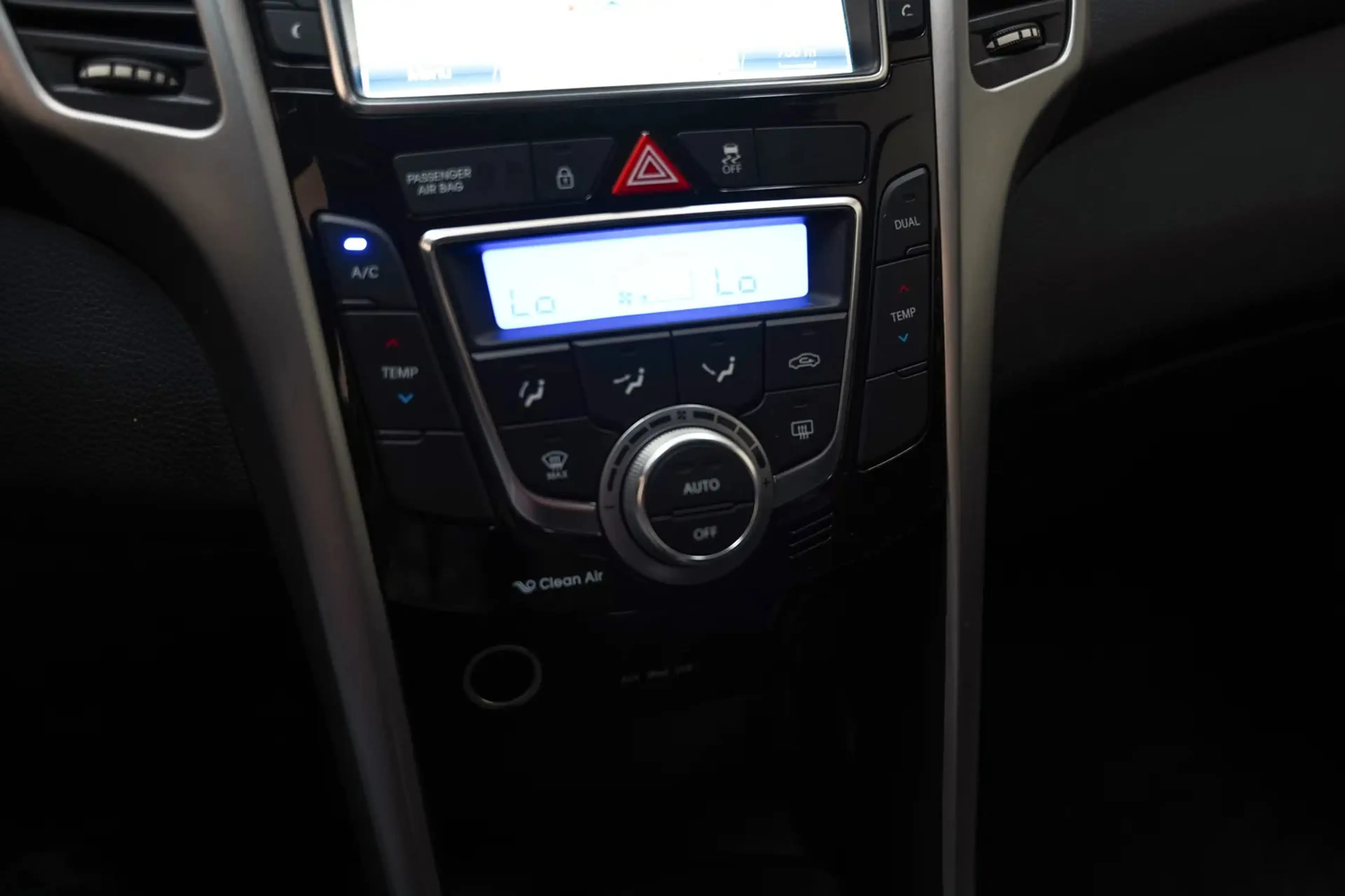 Hyundai i30 1.6 GDI I-Motion Plus [ Trekhaak Clima LED Camera — photo 10