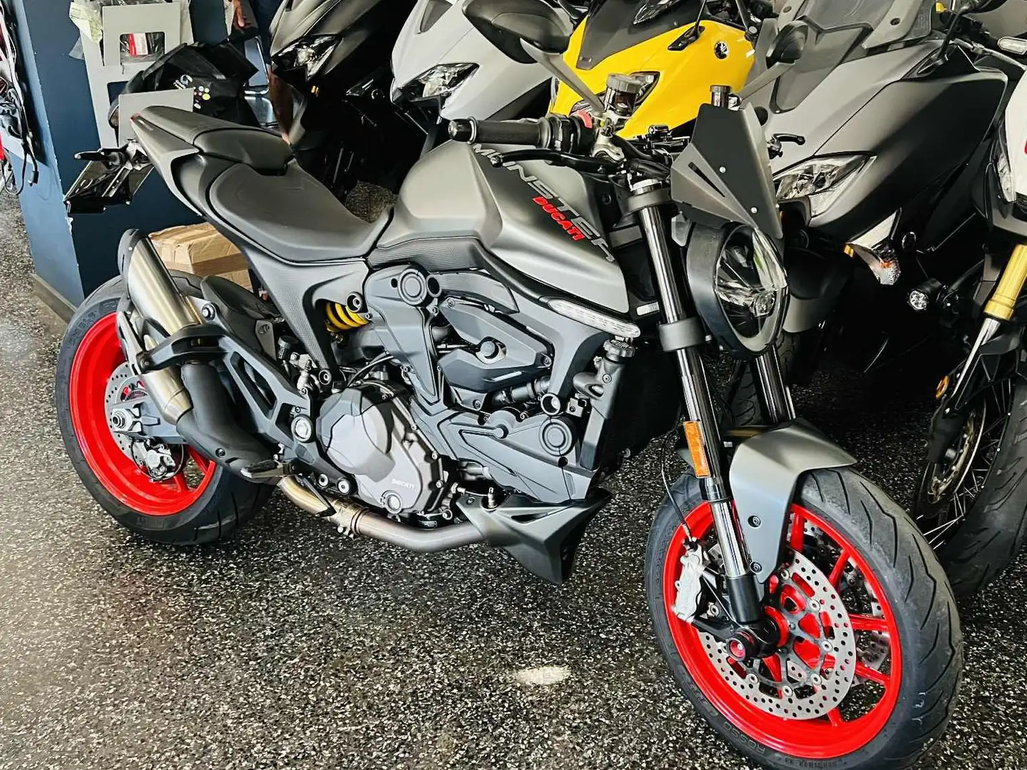Ducati Monster 937 PLUS PERFETTA 12 MESI GARANZIA Grigio - 1