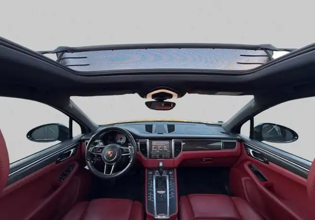 Porsche Macan view 9