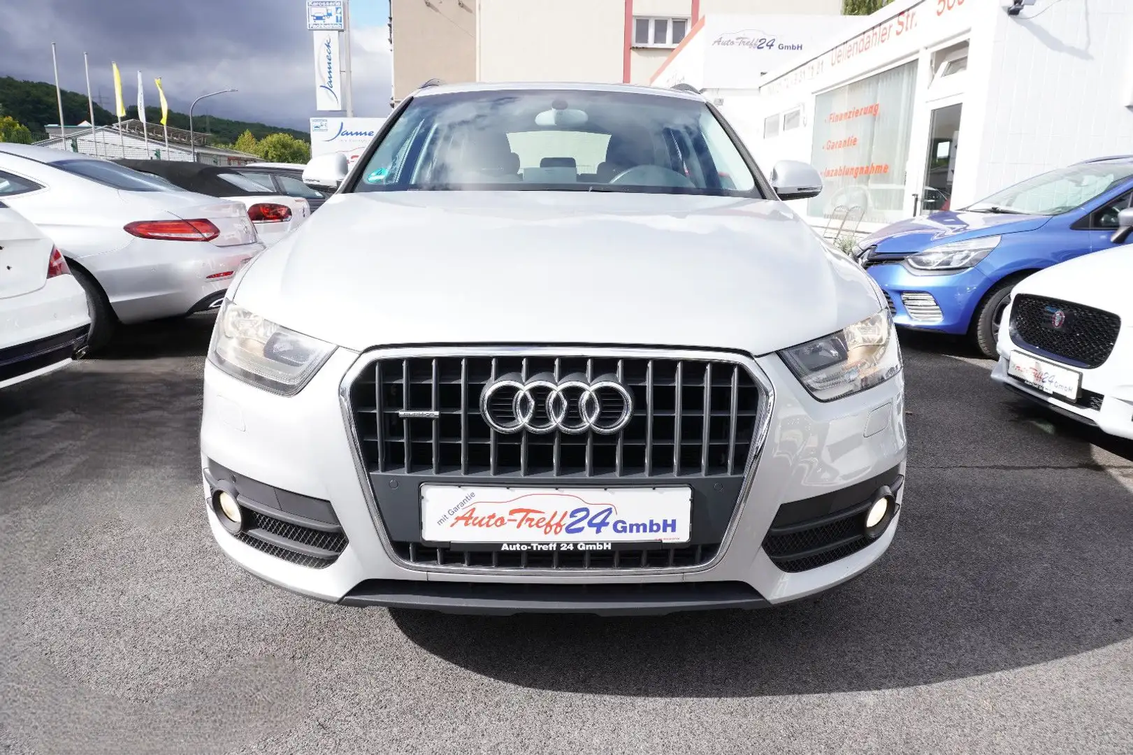 Audi Q3 2.0 TFSI quattro *Automatik*1.Hand*GARANTIE++ Silber - 2