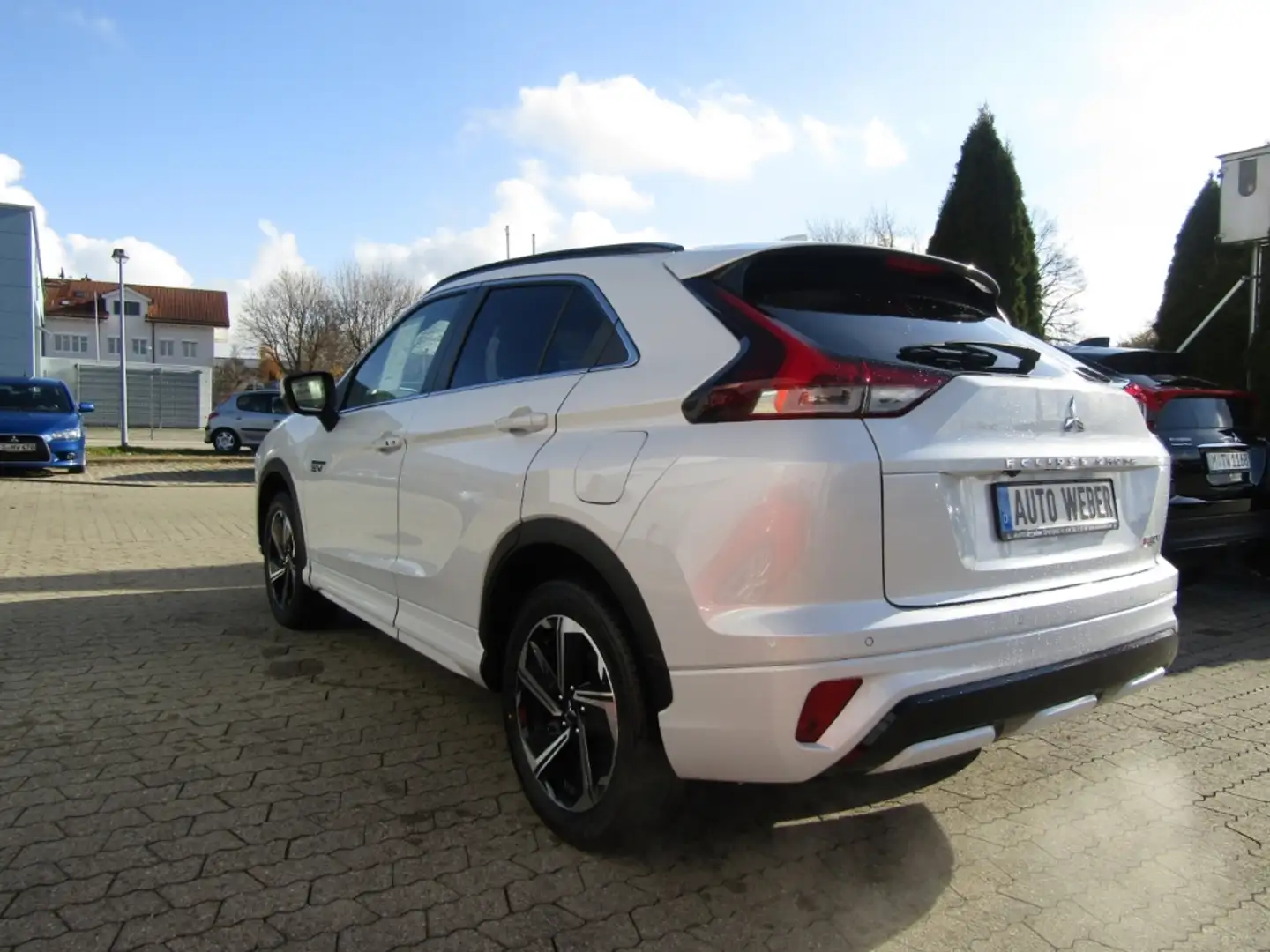 Mitsubishi Eclipse Cross PHEV PLUS Select 2.4 4WD LED ACC SHZ KAMERA Weiß - 2