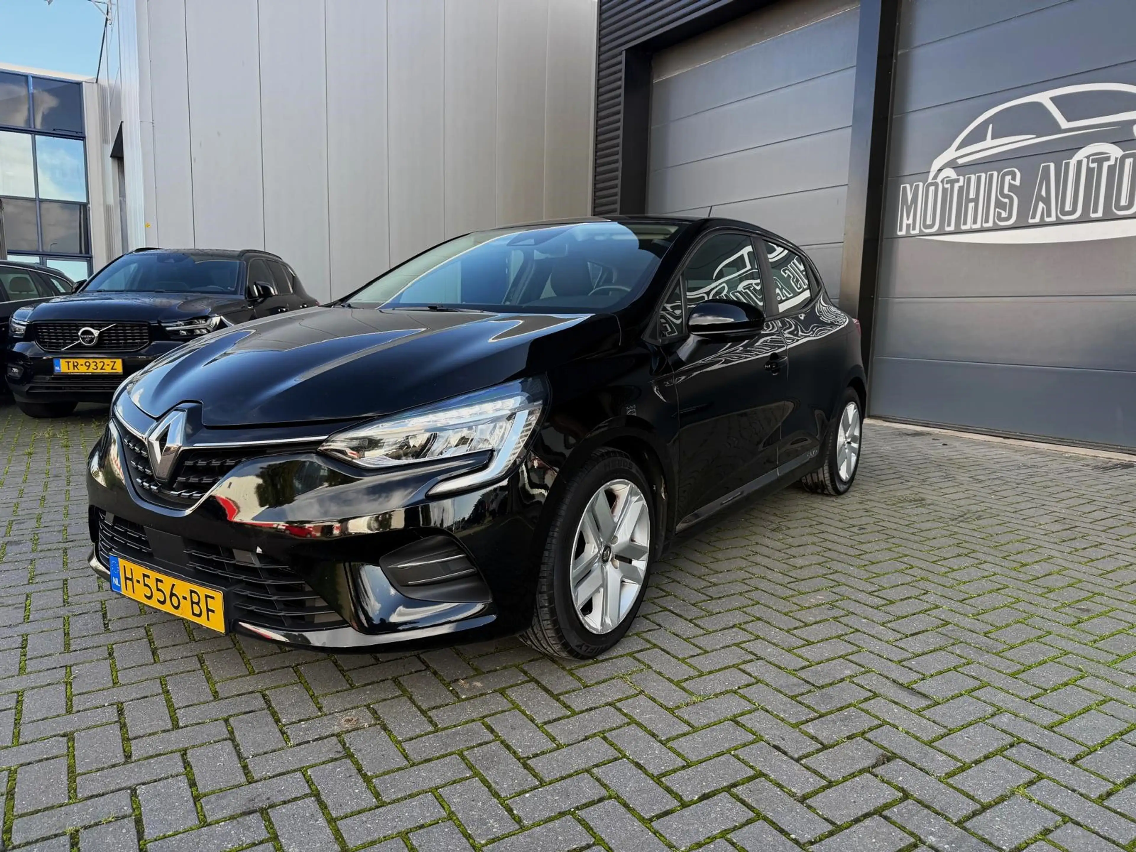Renault Clio 1.0 TCe Zen — photo 3