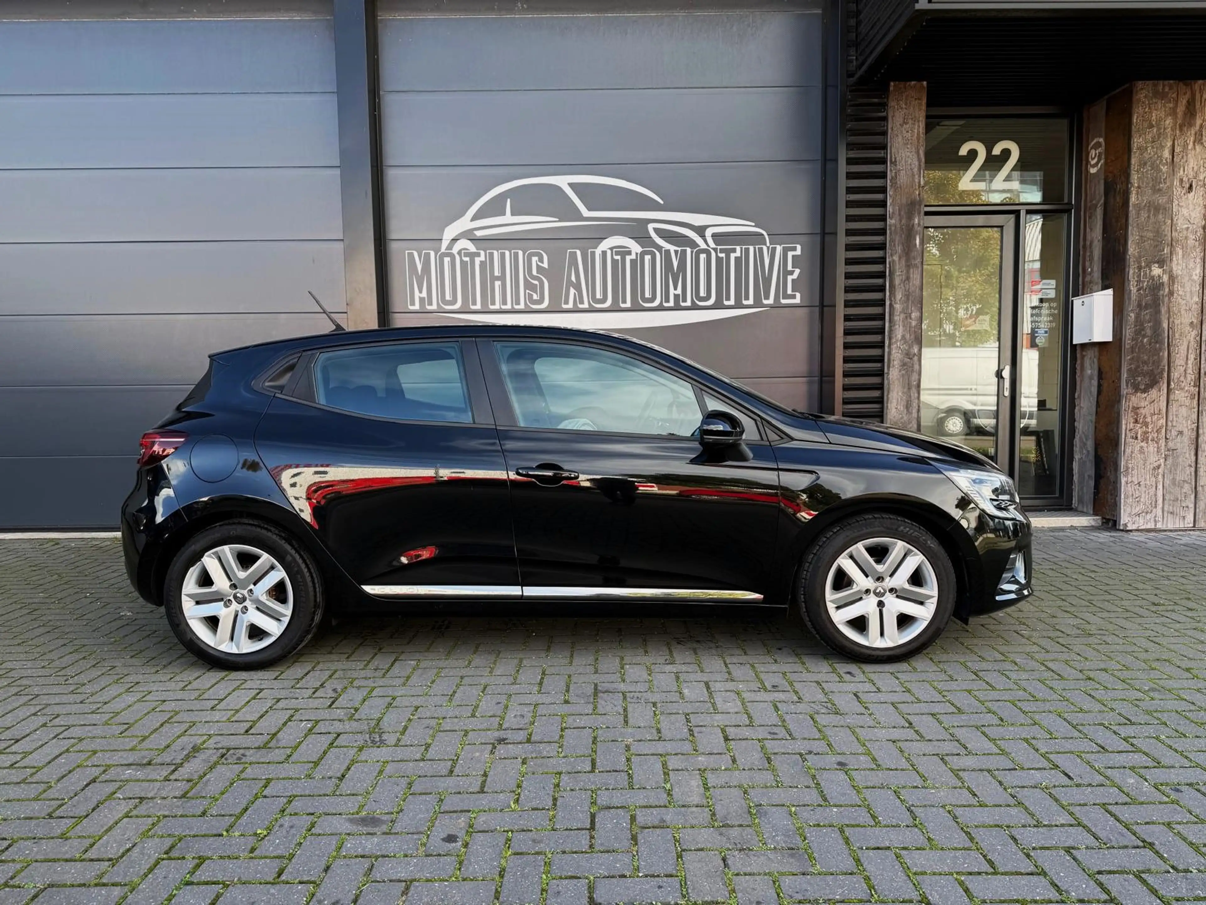 Renault Clio 1.0 TCe Zen — photo 4