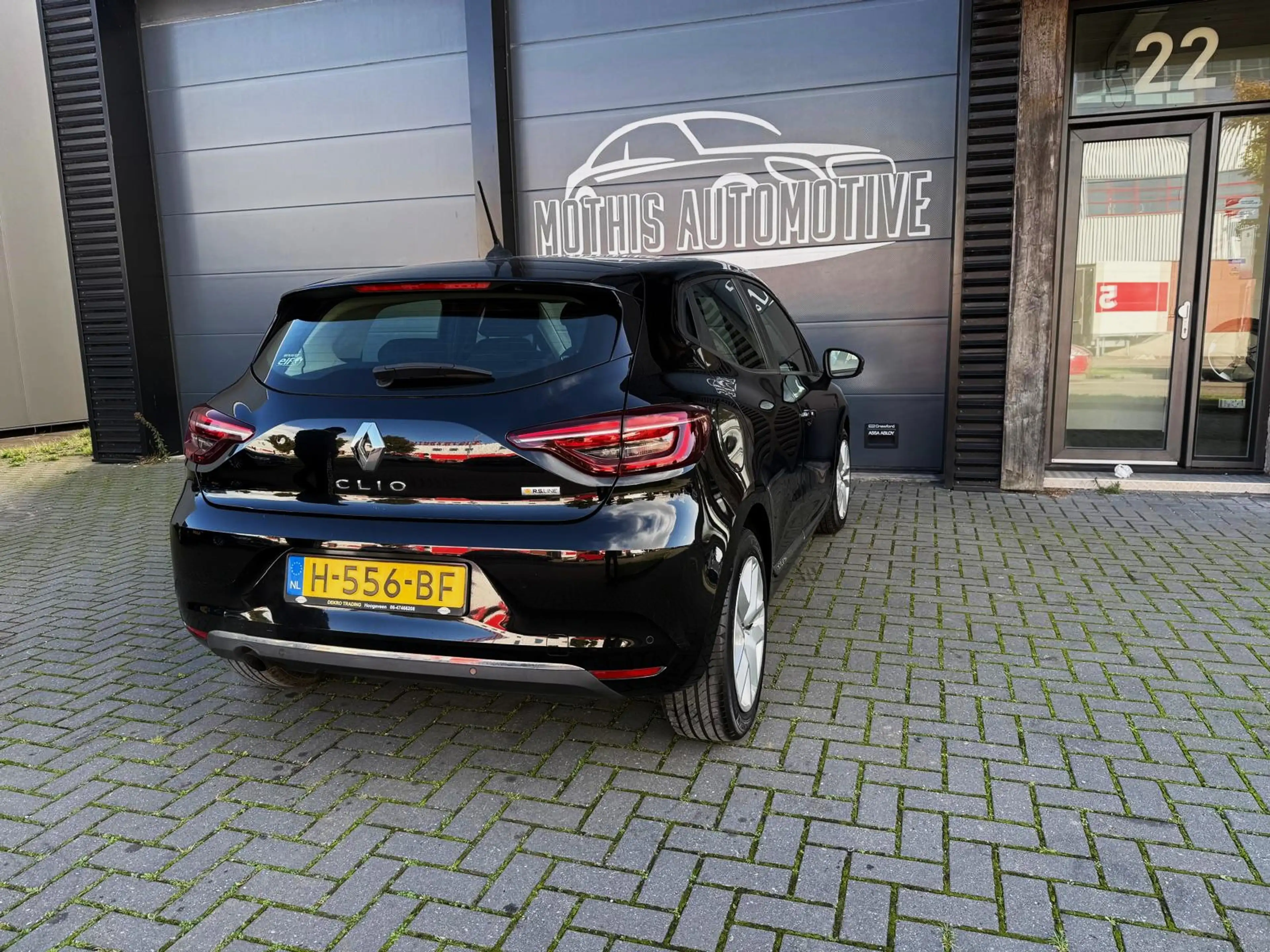 Renault Clio 1.0 TCe Zen — photo 7