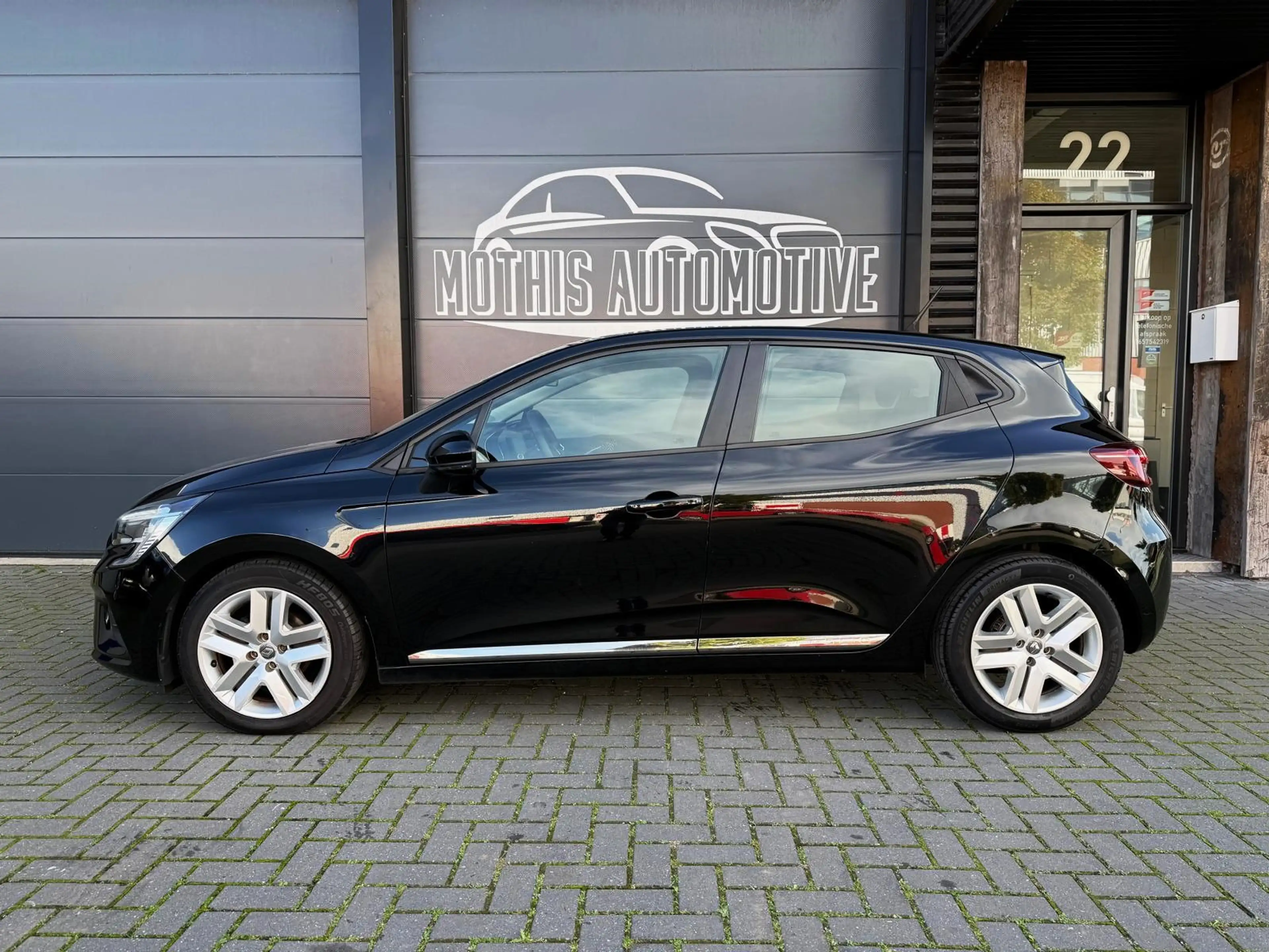 Renault Clio 1.0 TCe Zen — photo 5