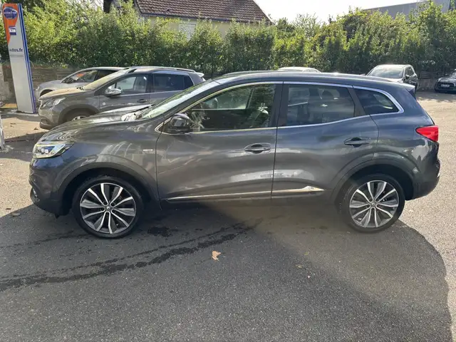 Renault Kadjar view 3