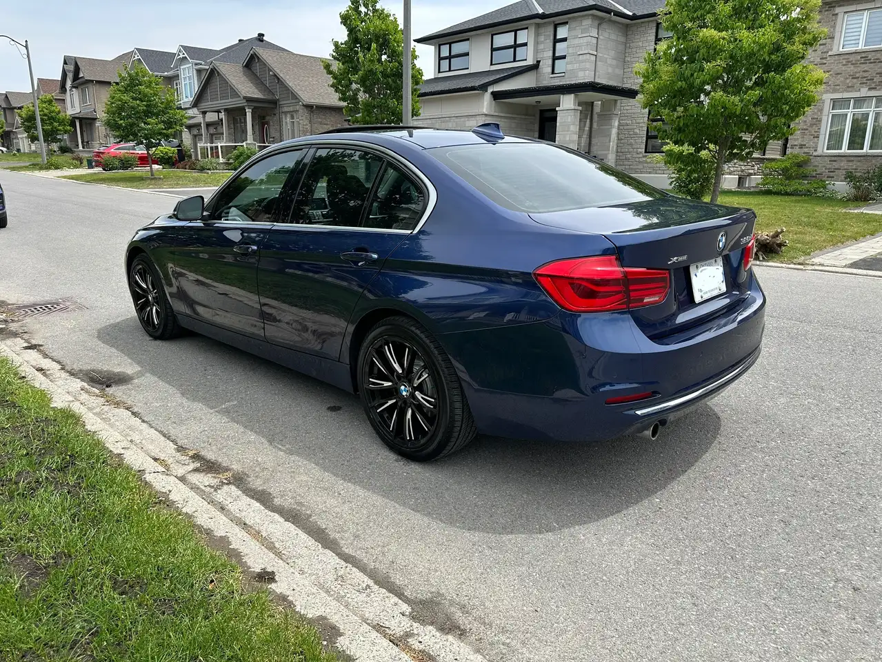 BMW 3 Series photo BMW 3 Series