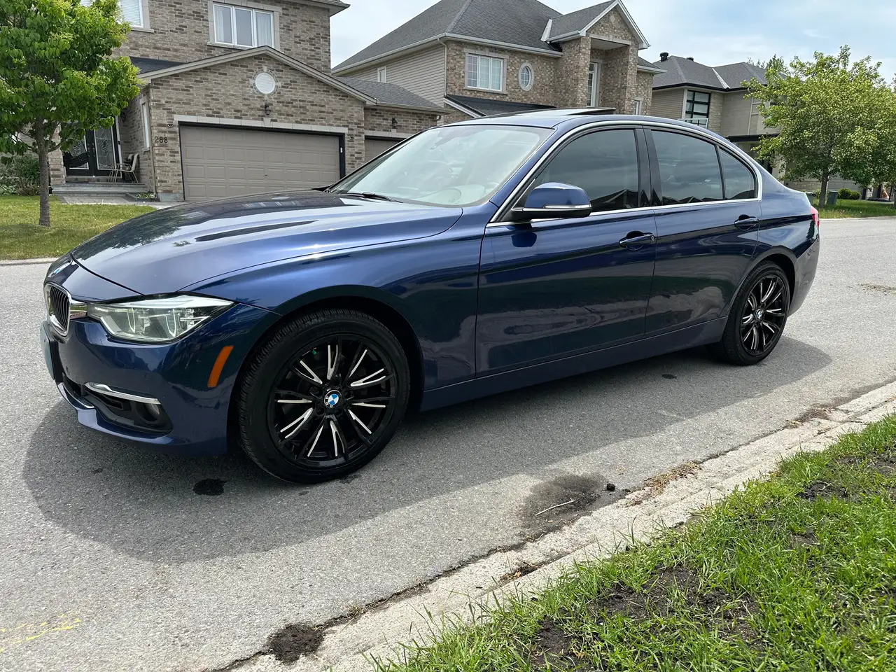 BMW 3 Series photo BMW 3 Series