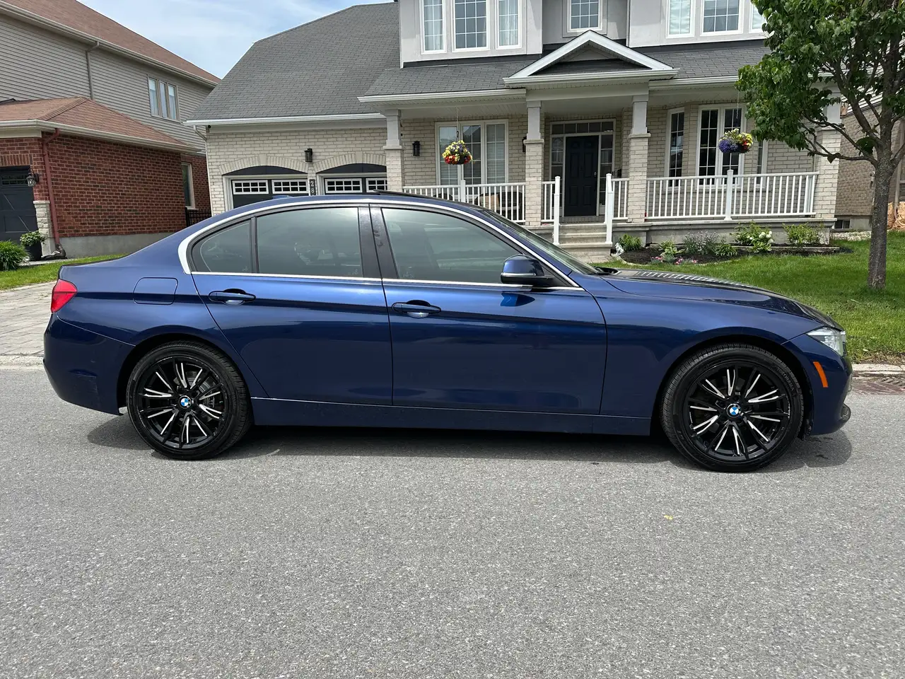BMW 3 Series photo BMW 3 Series