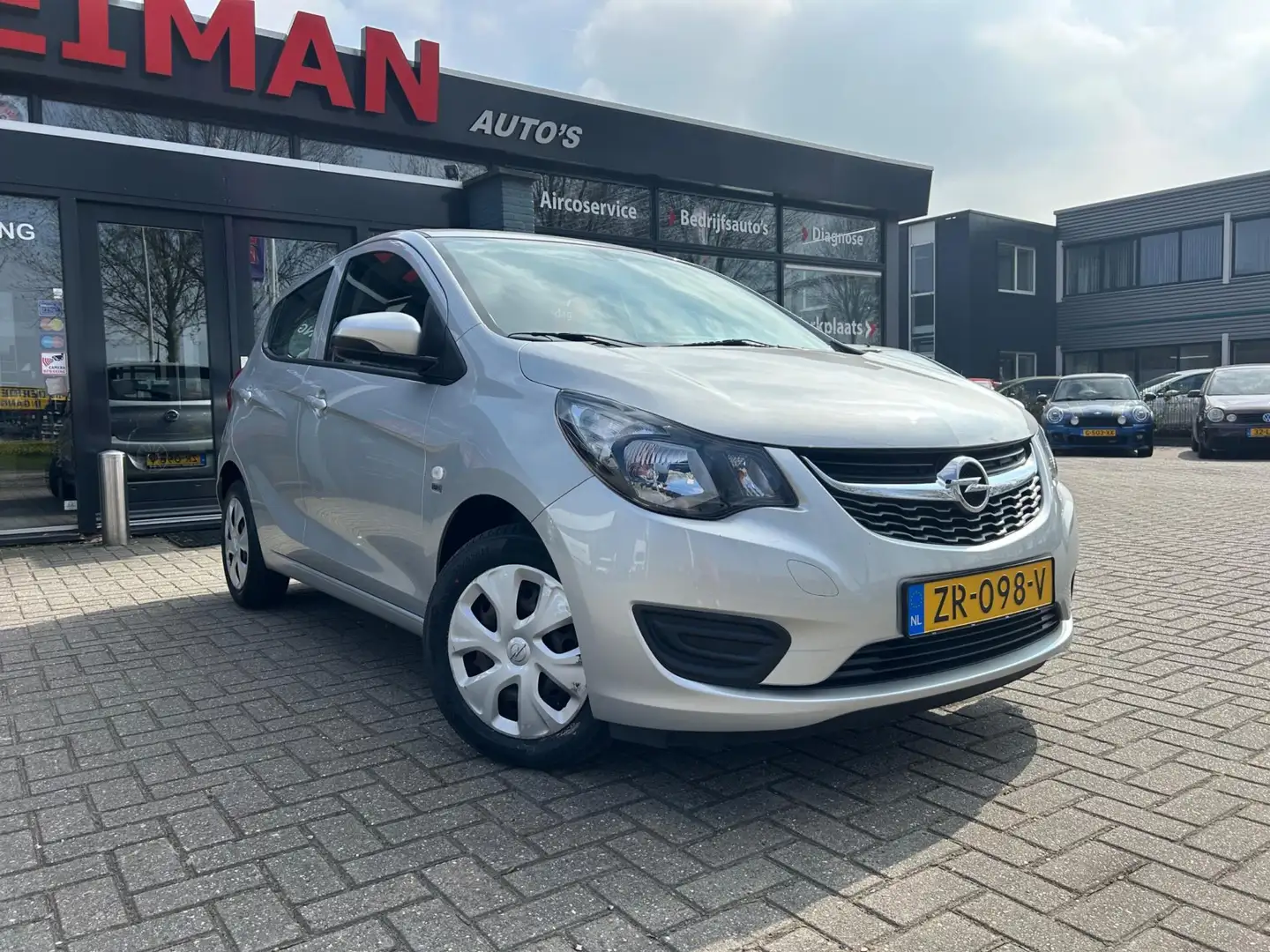 Opel Karl 1.0 ecoFLEX 120 Jaar Edition Grijs - 2