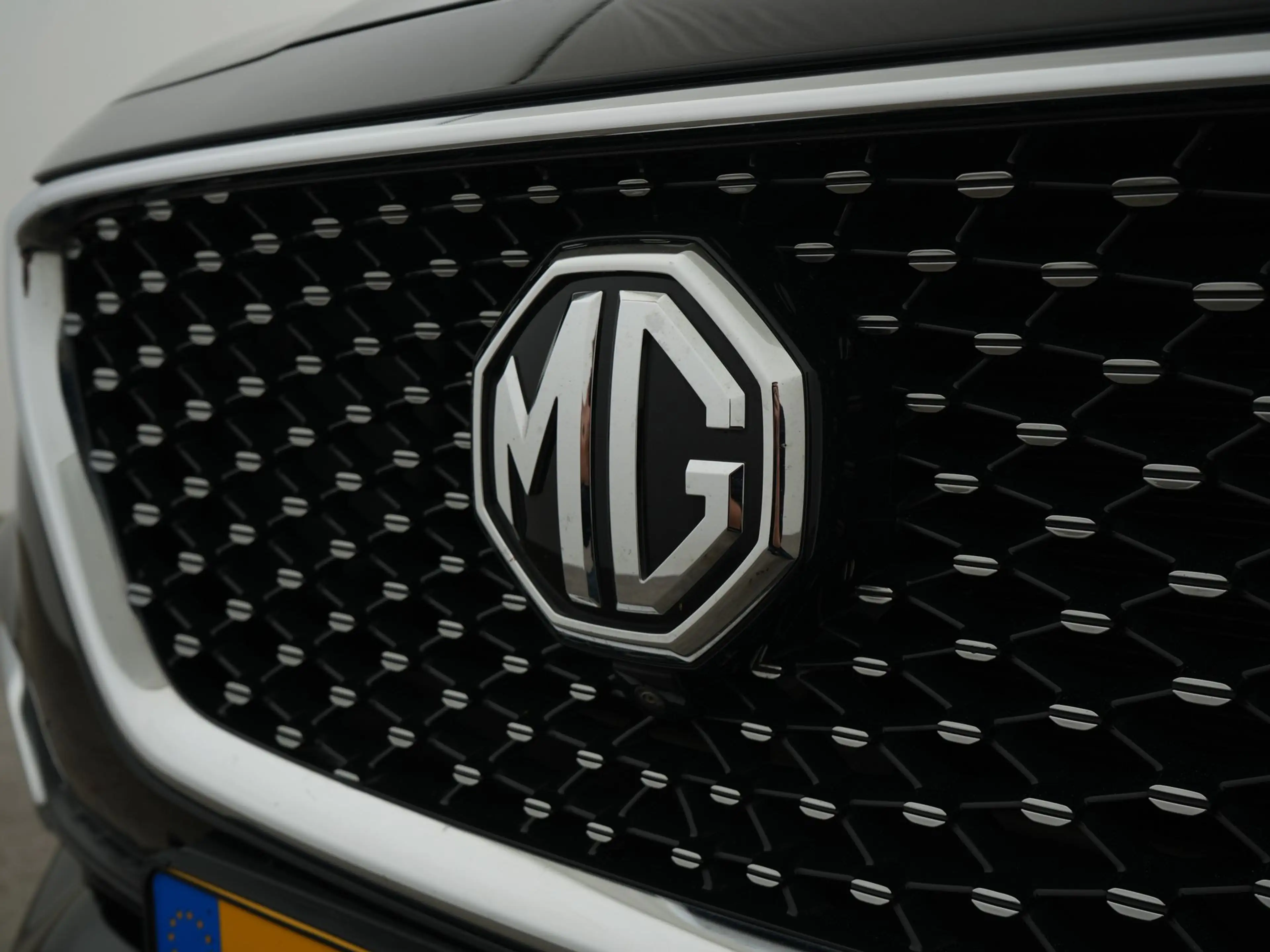MG EHS 1.5 TGDI LUXURY — photo 13