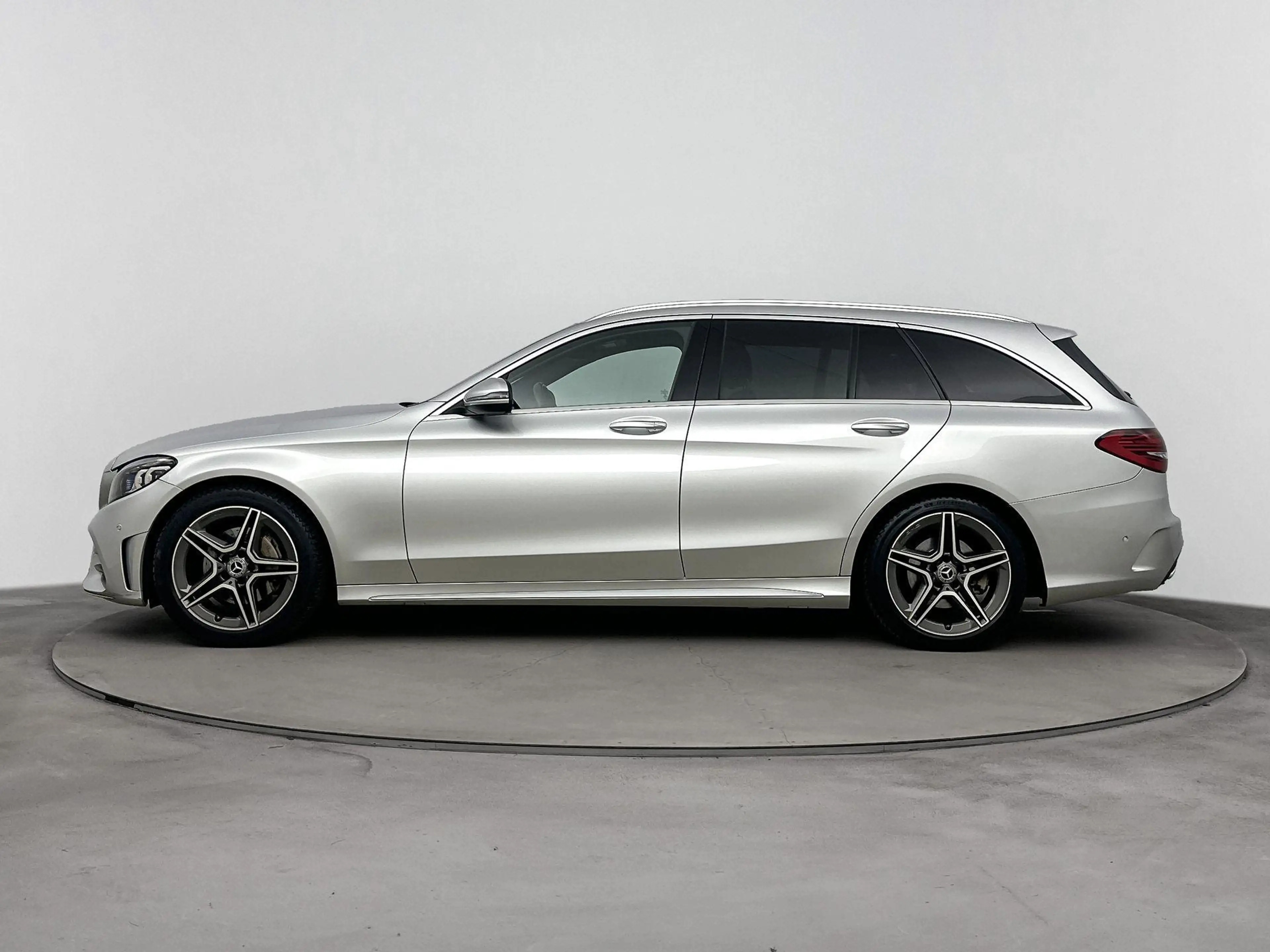 Mercedes-Benz C 160 Estate Business Solution AMG Plus Upgrade Edition — photo 2