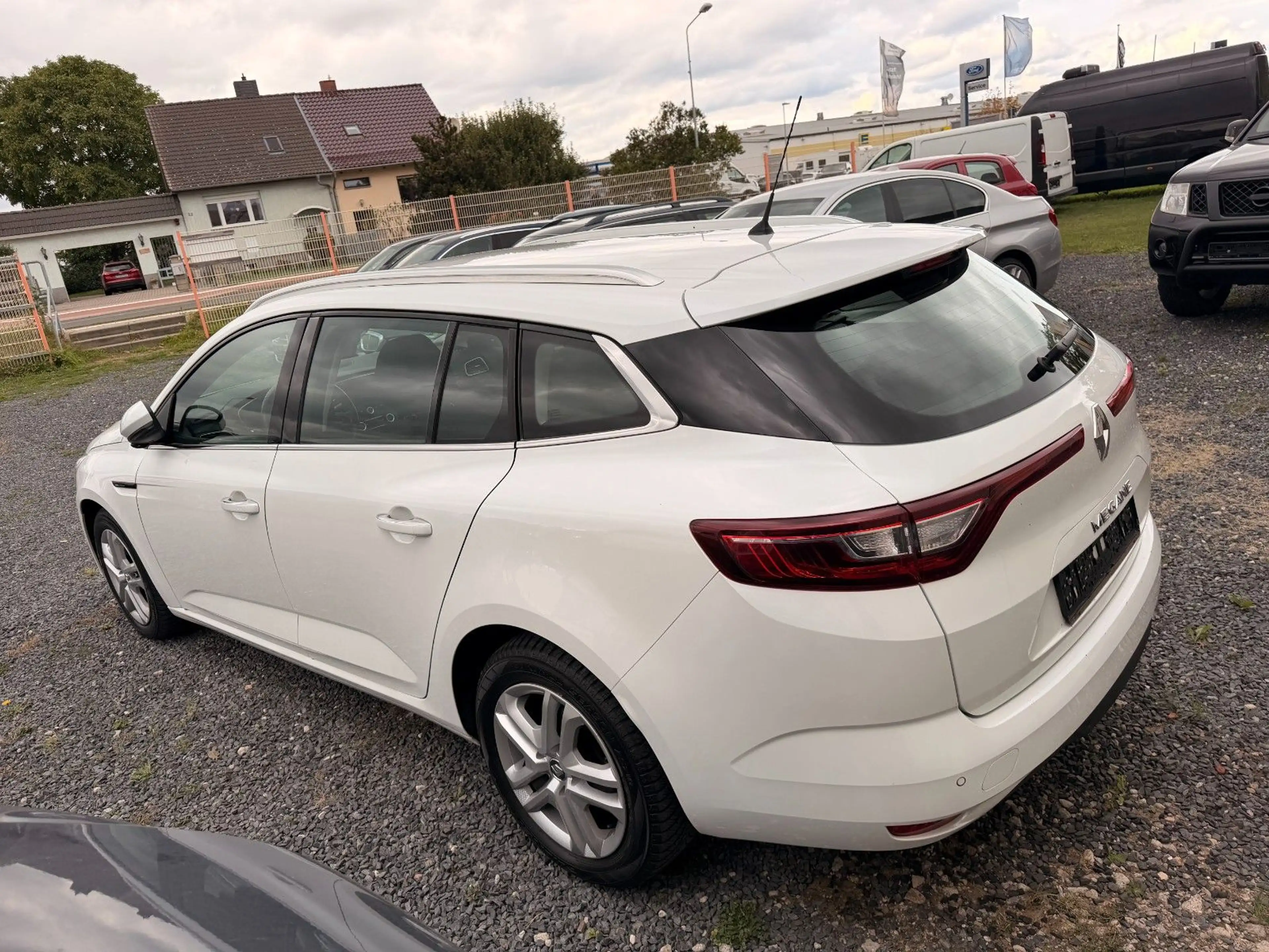 Renault Megane IV Grandtour Business Edition — photo 7