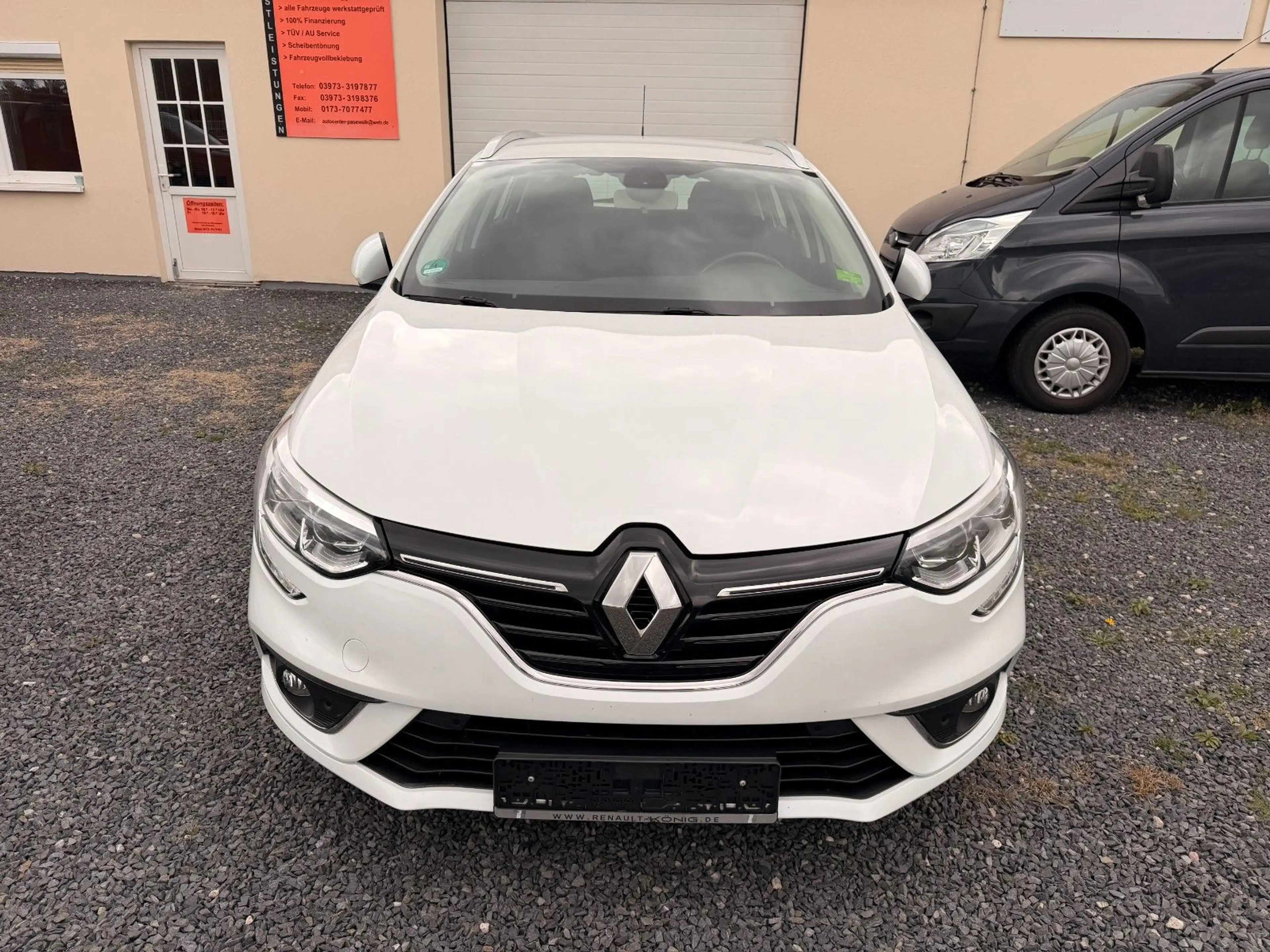 Renault Megane IV Grandtour Business Edition — photo 2