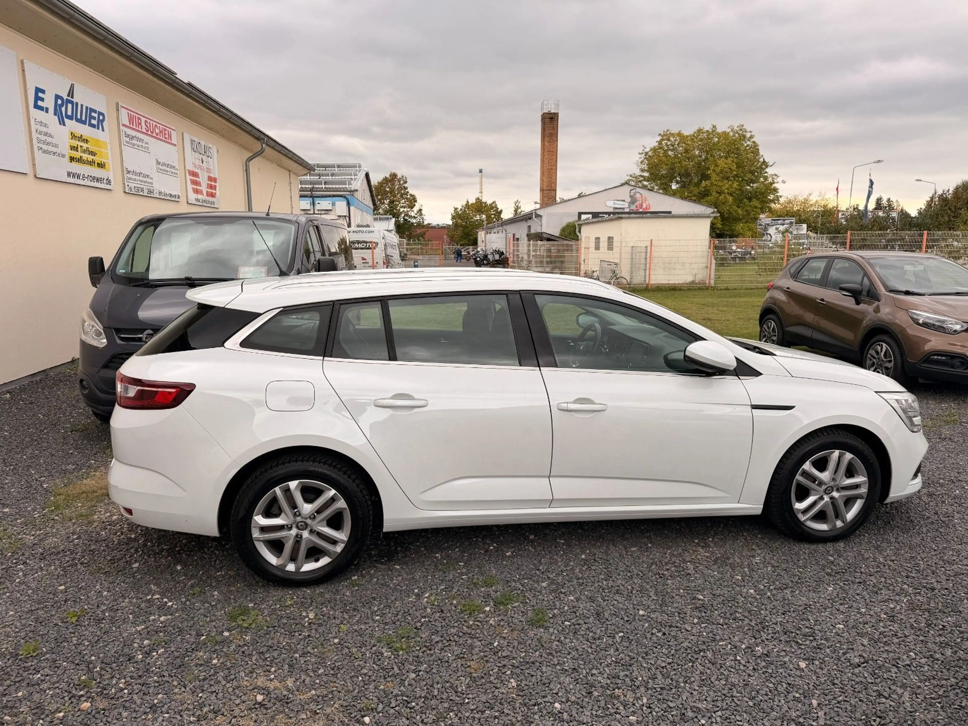 Renault Megane IV Grandtour Business Edition — photo 4