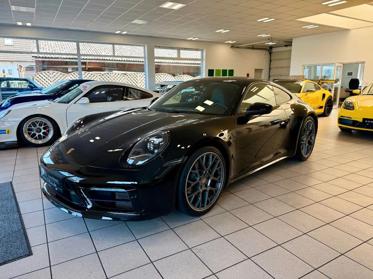 Porsche 992 911 992 Carrera Schiebedach/SportDesign/SAA Noir - 2