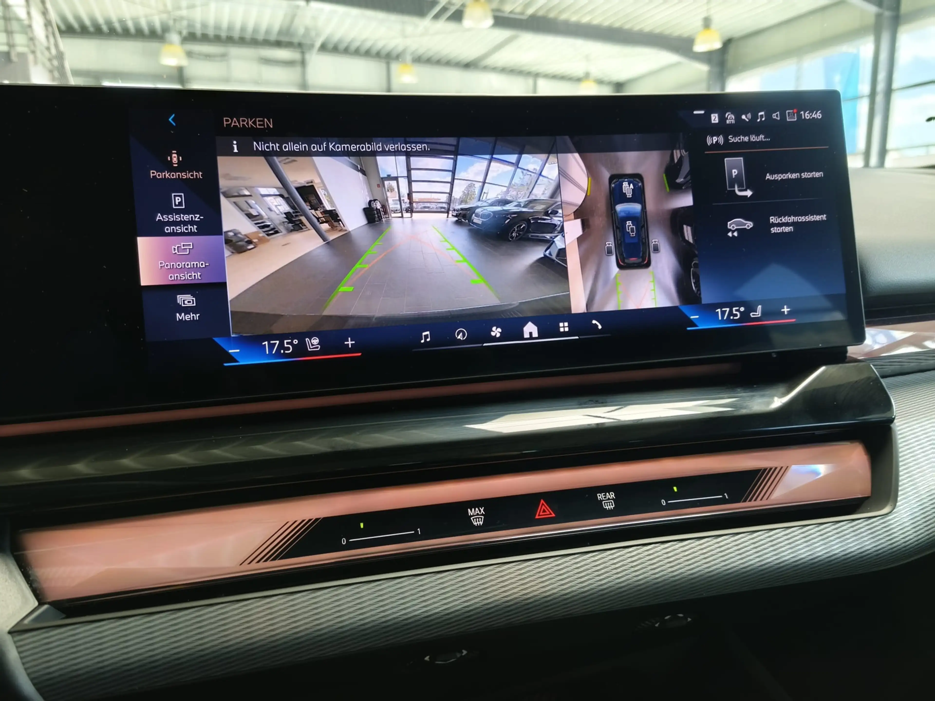 BMW 520 d xDr. M Sport Pro Tour AHK/Pano/360°/B&W/21"/HUD — photo 14