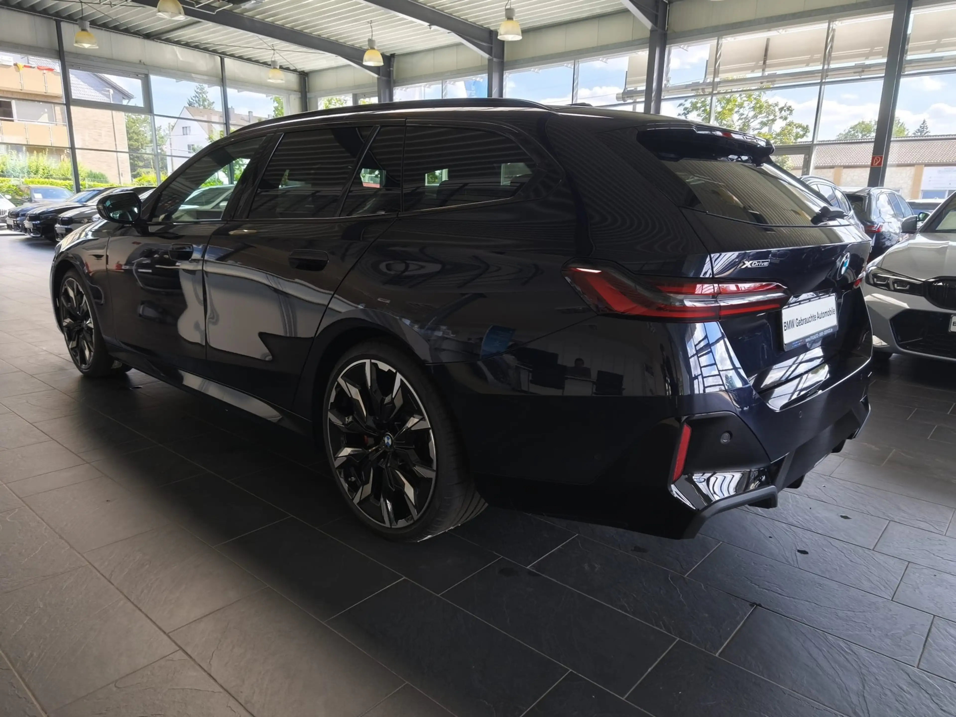 BMW 520 d xDr. M Sport Pro Tour AHK/Pano/360°/B&W/21"/HUD — photo 4