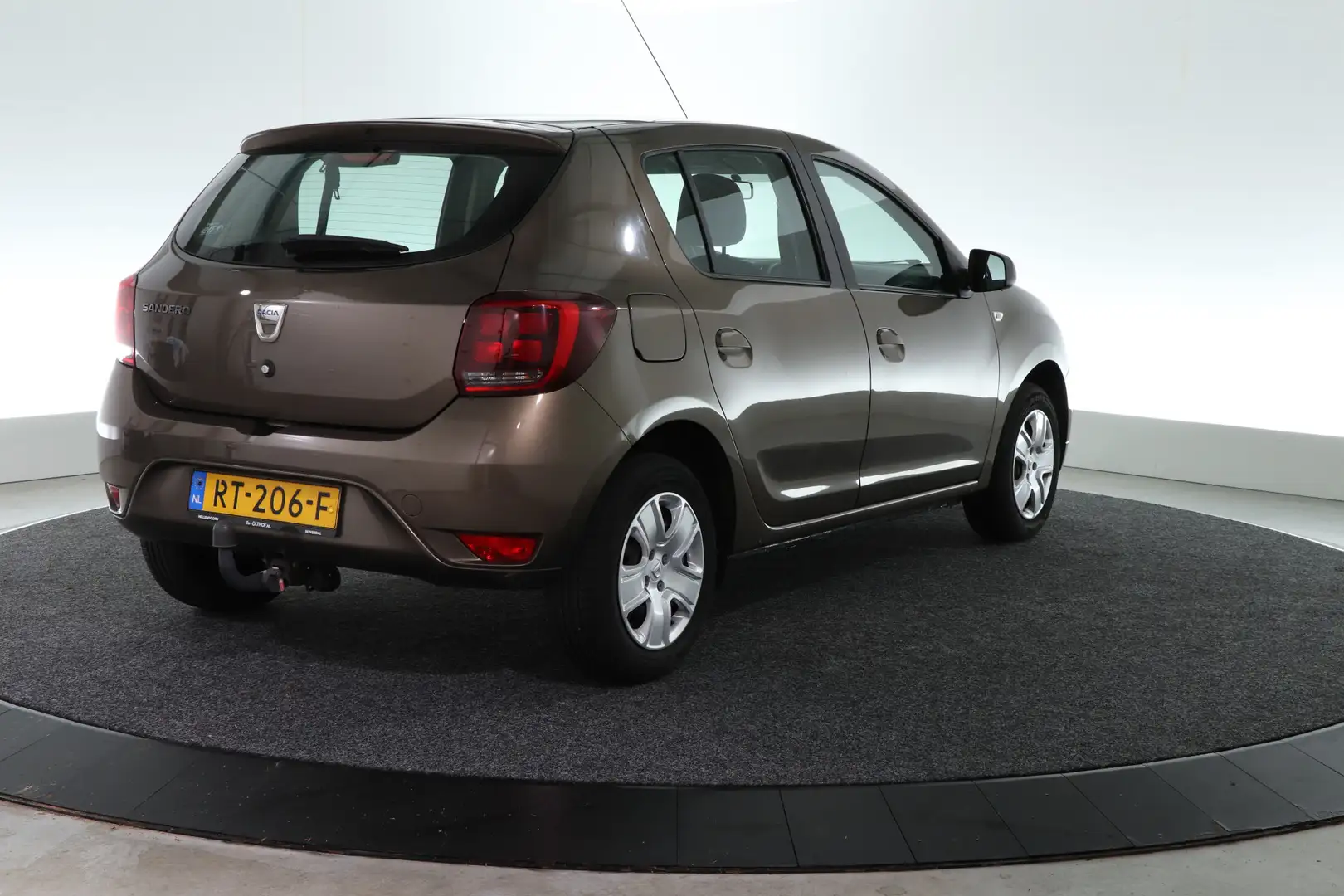 Dacia Sandero 0.9 TCe Laureate | AUTOMAAT | AFN. TREKHAAK | Bruin - 2