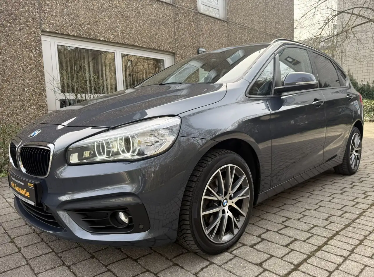 BMW 216