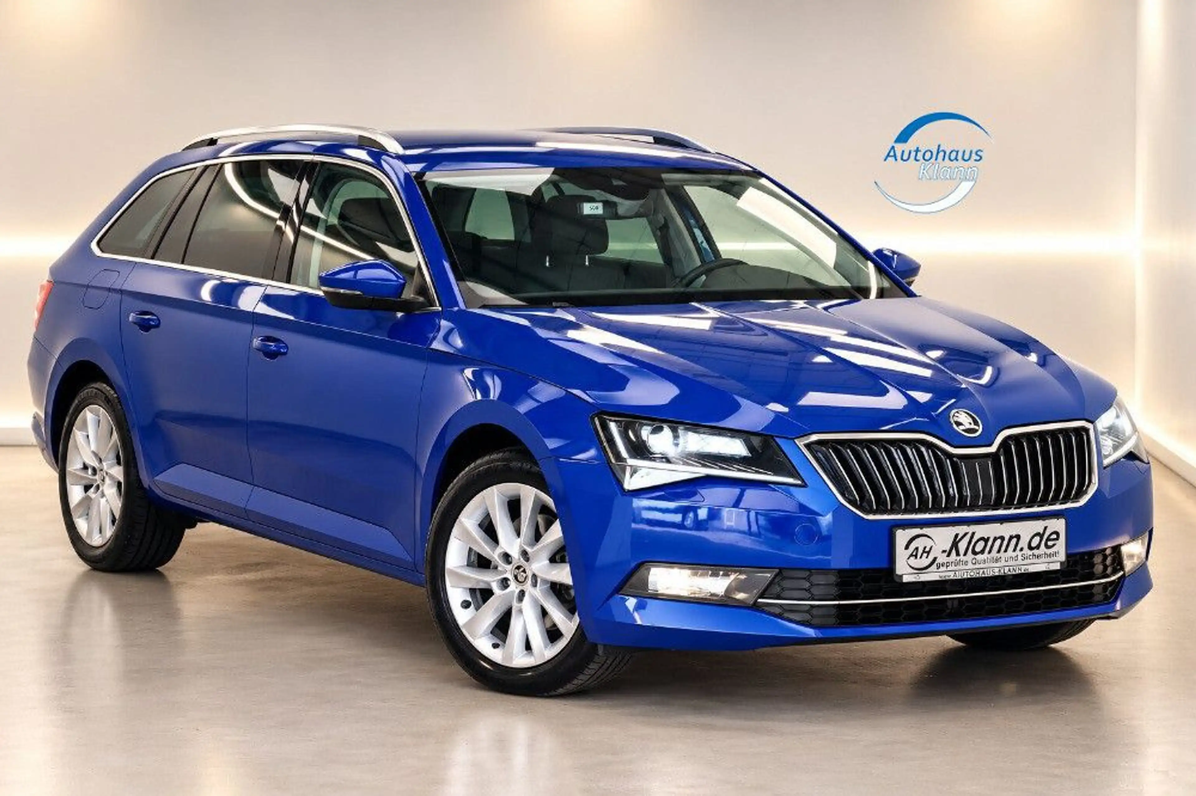 Skoda Superb 1.4TSI 150PS DSG Style Carplay AHK PDC
