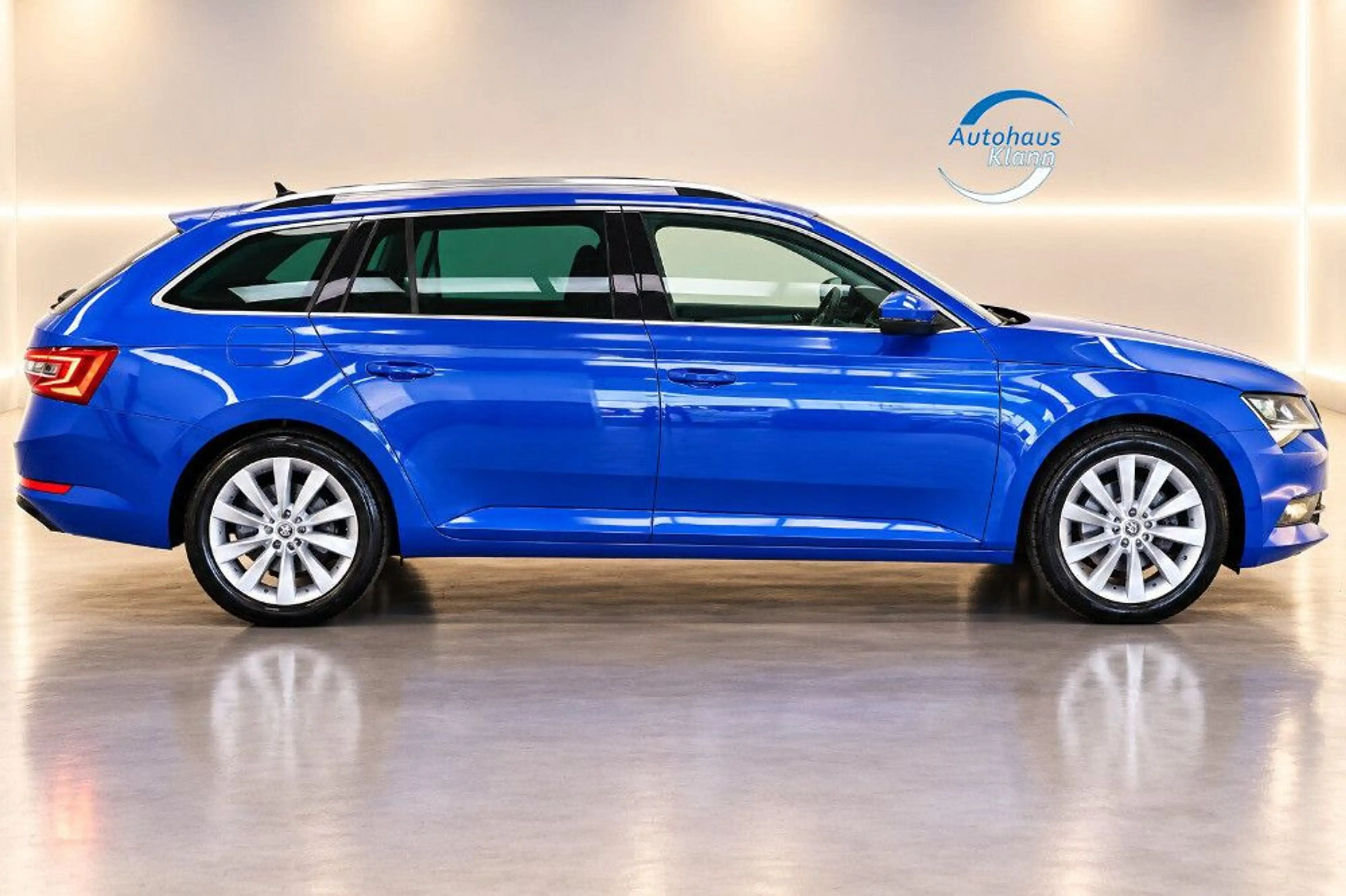 Skoda Superb 1.4TSI 150PS DSG Style Carplay AHK PDC — photo 5