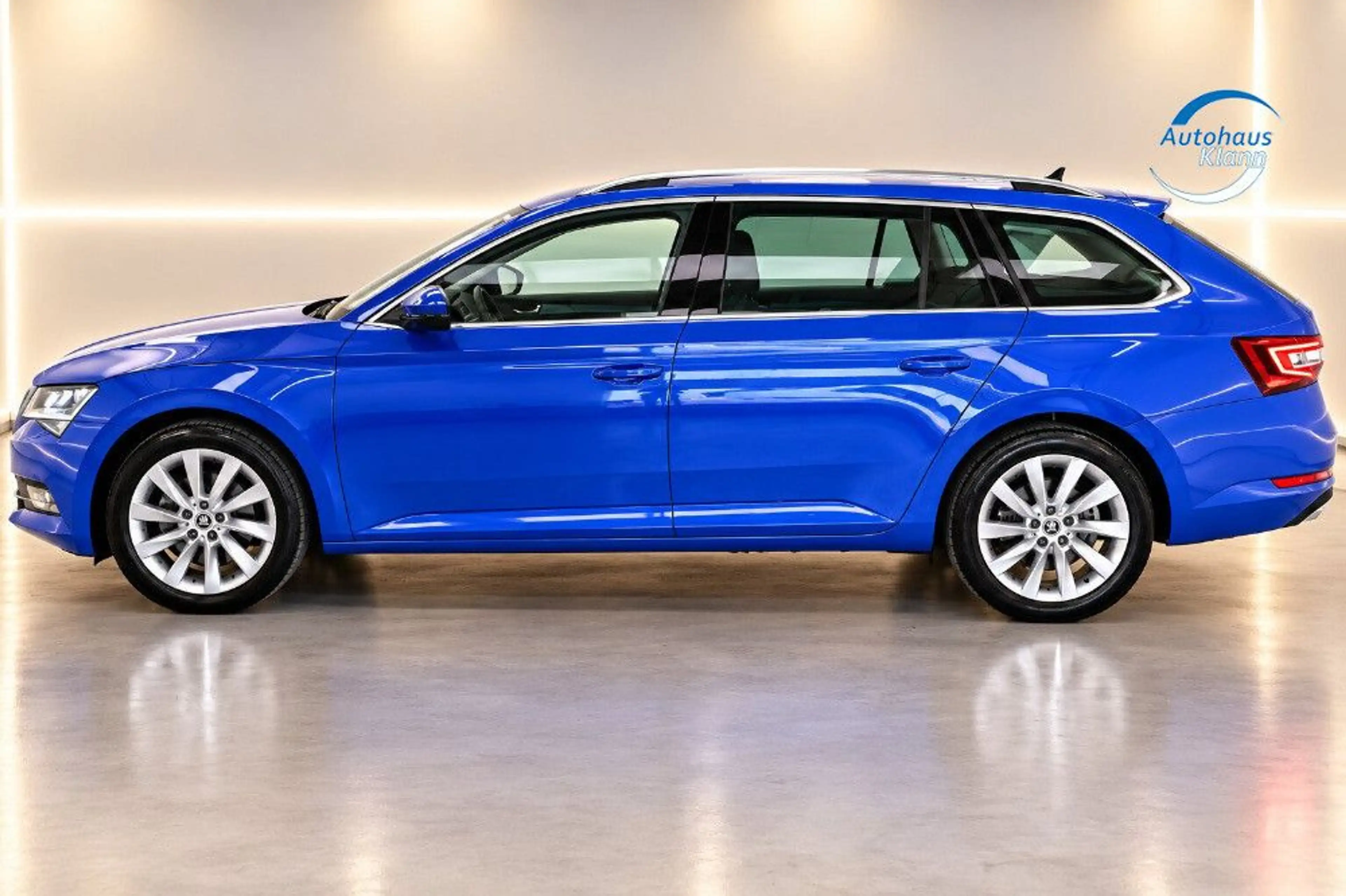 Skoda Superb 1.4TSI 150PS DSG Style Carplay AHK PDC — photo 4