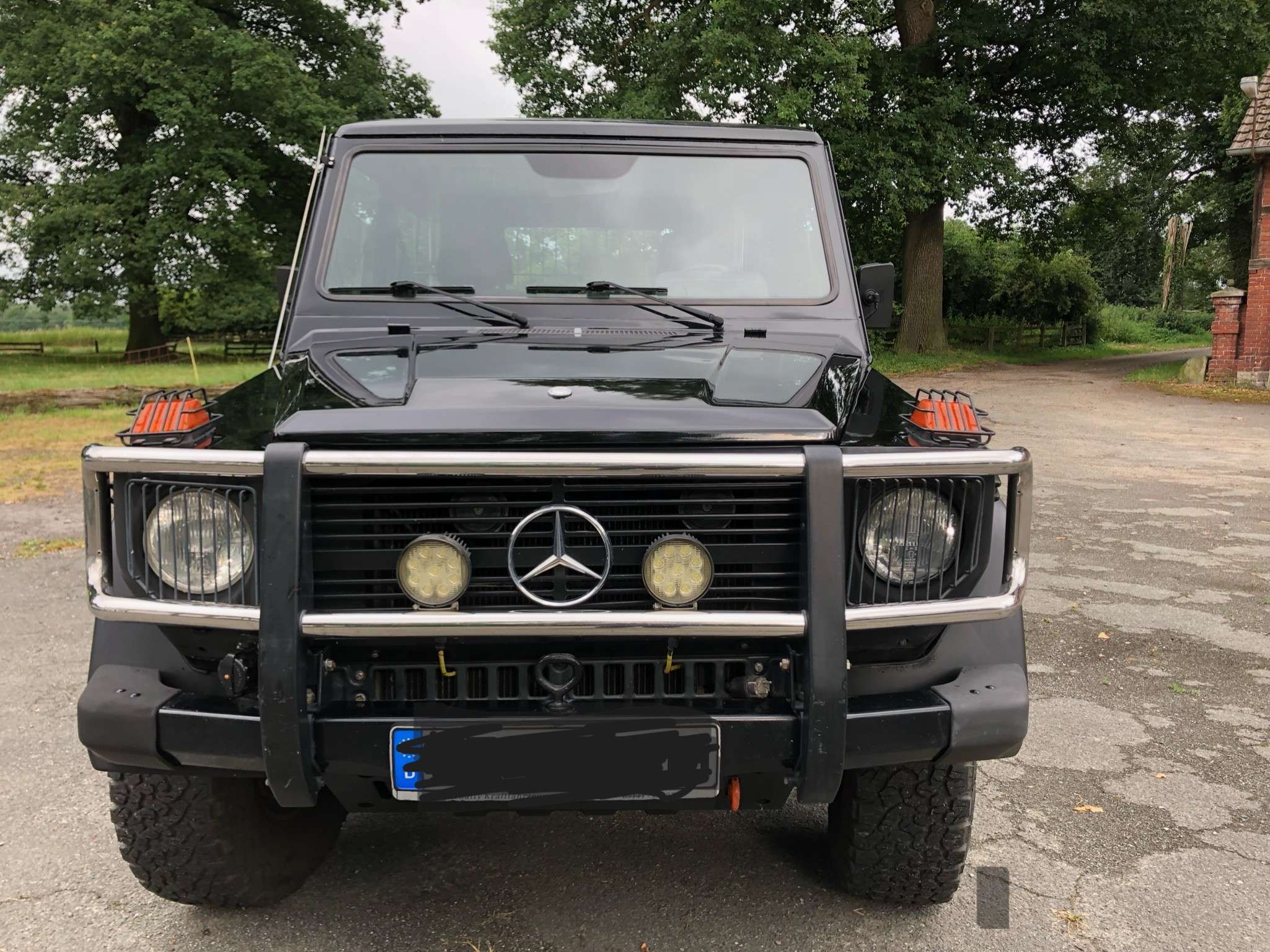 Second hand Mercedes Benz G-Class 300