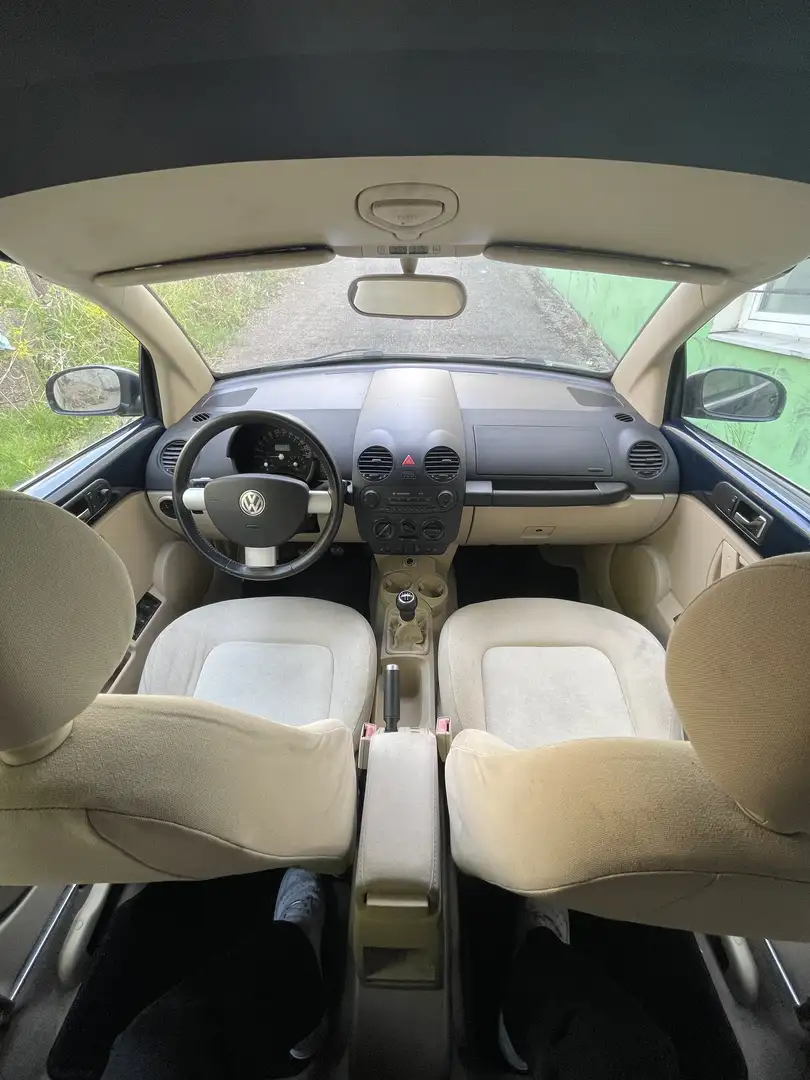 Volkswagen Beetle - 2