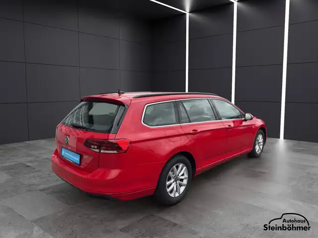 Volkswagen Passat view 7
