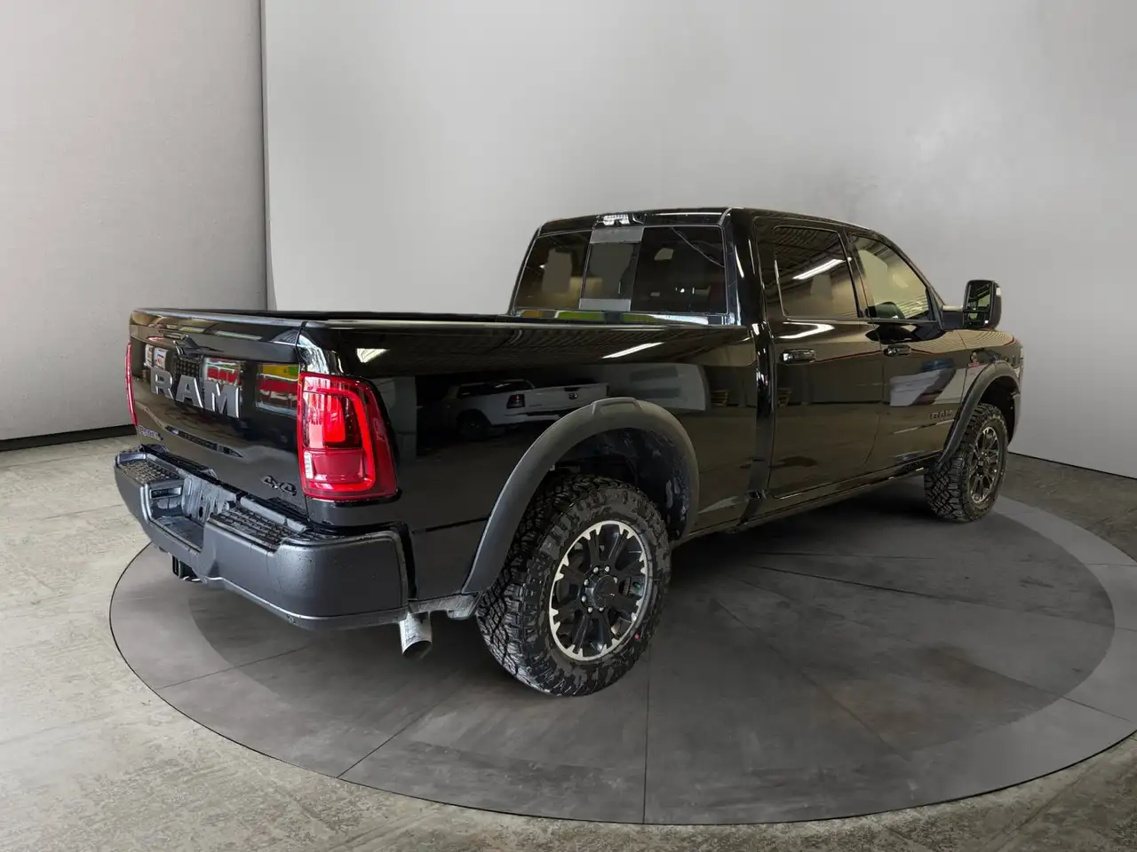 RAM 2500 снимка RAM 2500