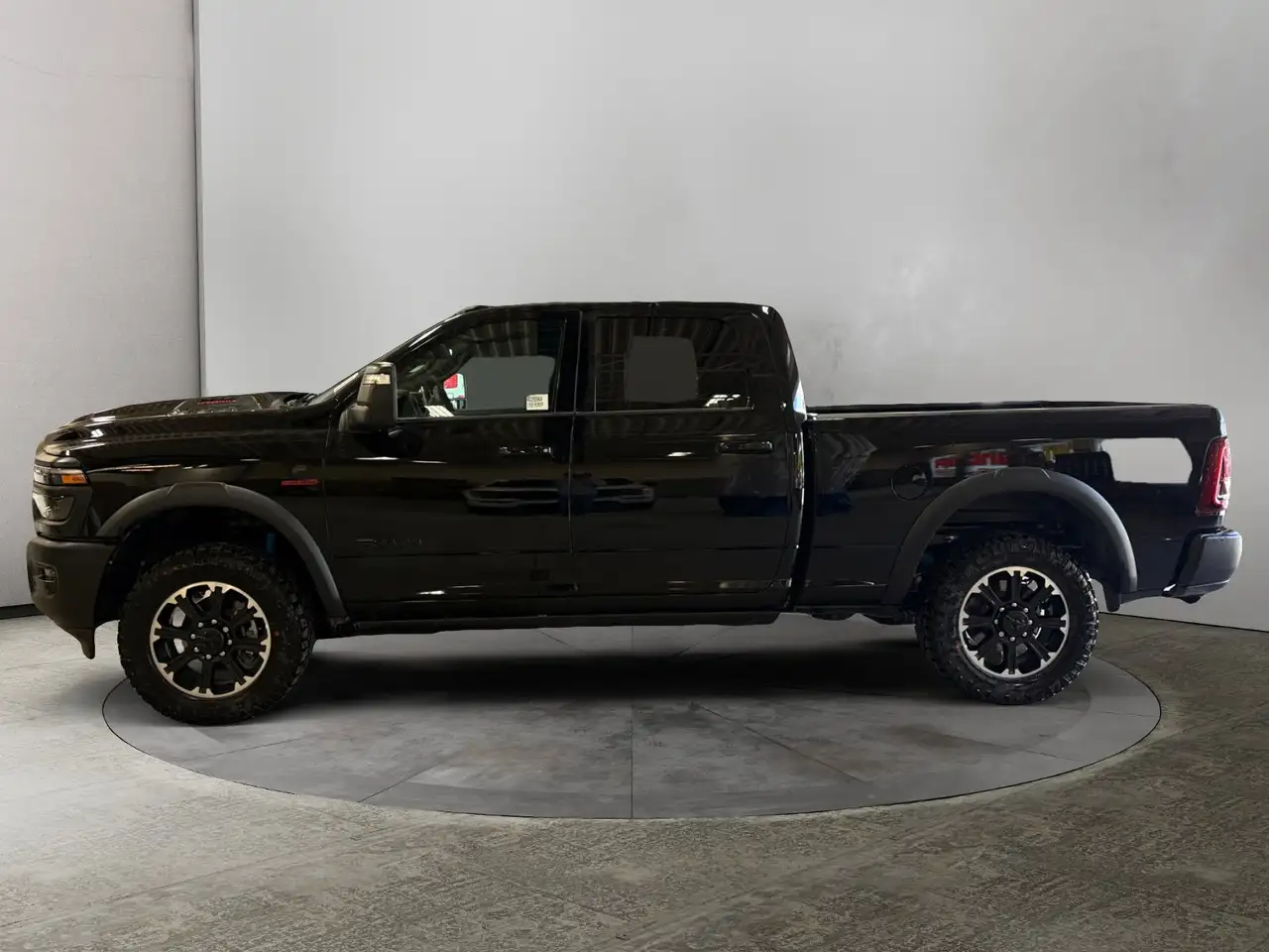 RAM 2500 снимка RAM 2500