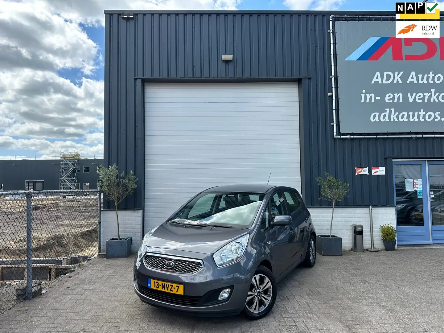 Kia Venga 1.4 CVVT X-tra AIRCO/CRUISE/TREKHAAK/PDC/LM VELGEN Grigio - 1