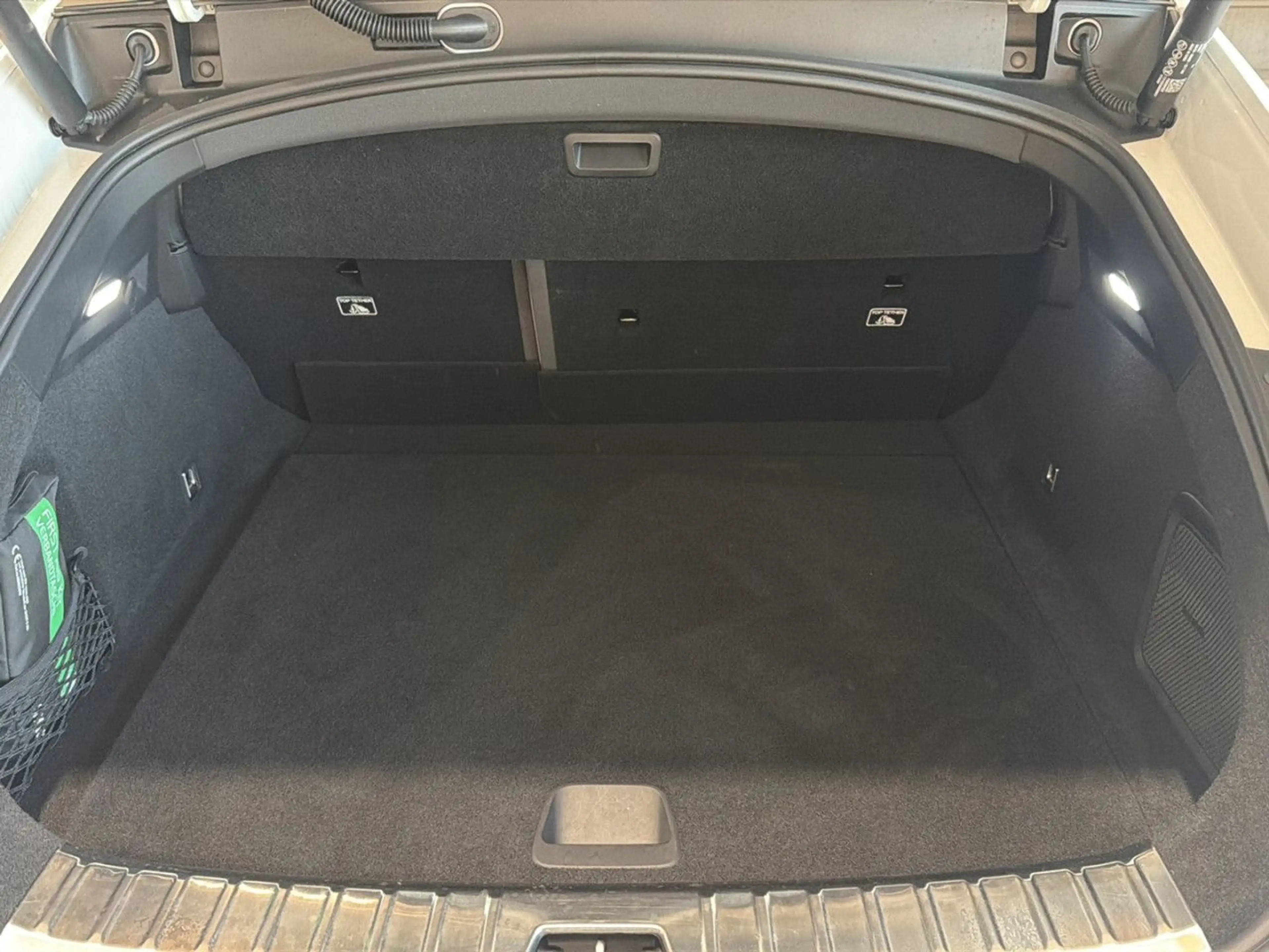 Polestar 4 00 kW Long Range Dual Sportpaket Bluetooth LED — photo 15
