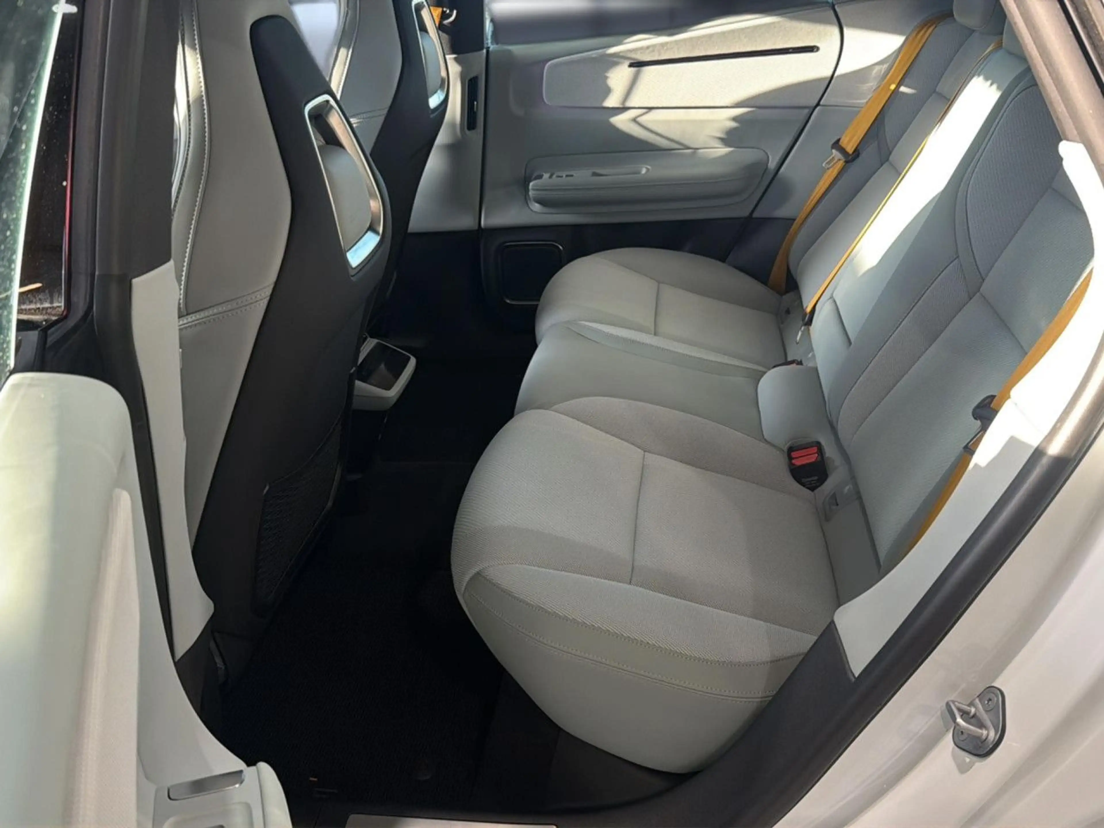 Polestar 4 00 kW Long Range Dual Sportpaket Bluetooth LED — photo 10