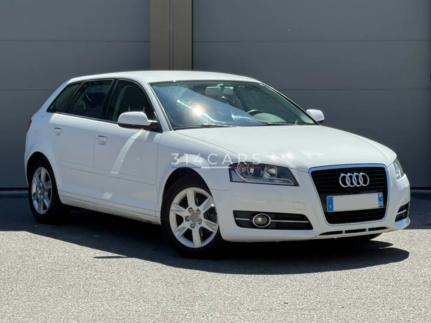 Audi A3 SportBack 1.6 TDI 90 CV Blanco - 1
