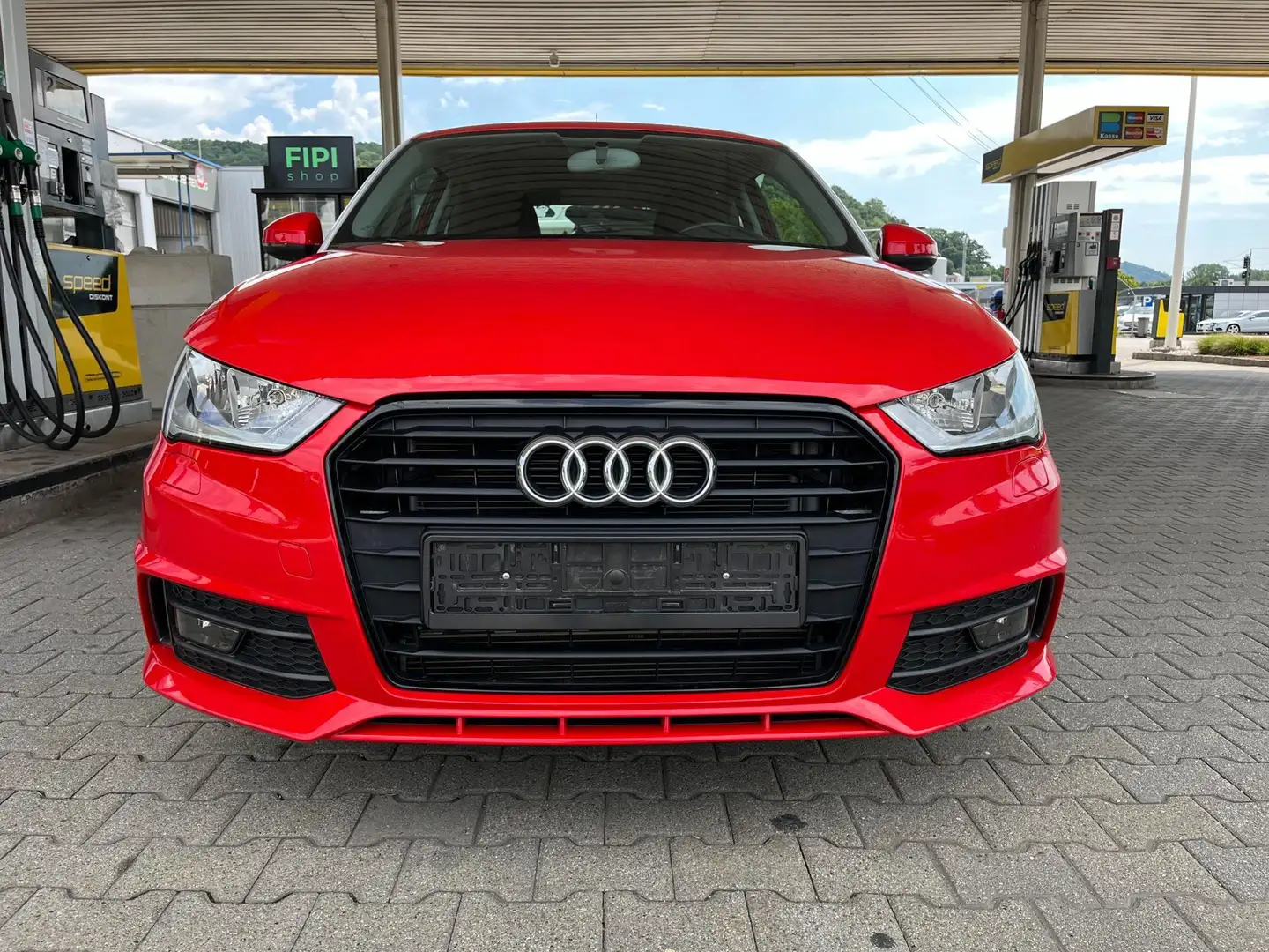 Audi A1 1,0 TFSI Sport Rot - 2