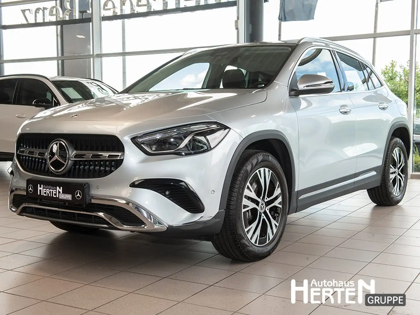 Mercedes-Benz GLA 180 Progressive+Multibeam+Kamera+Totwinkel Grigio - 1
