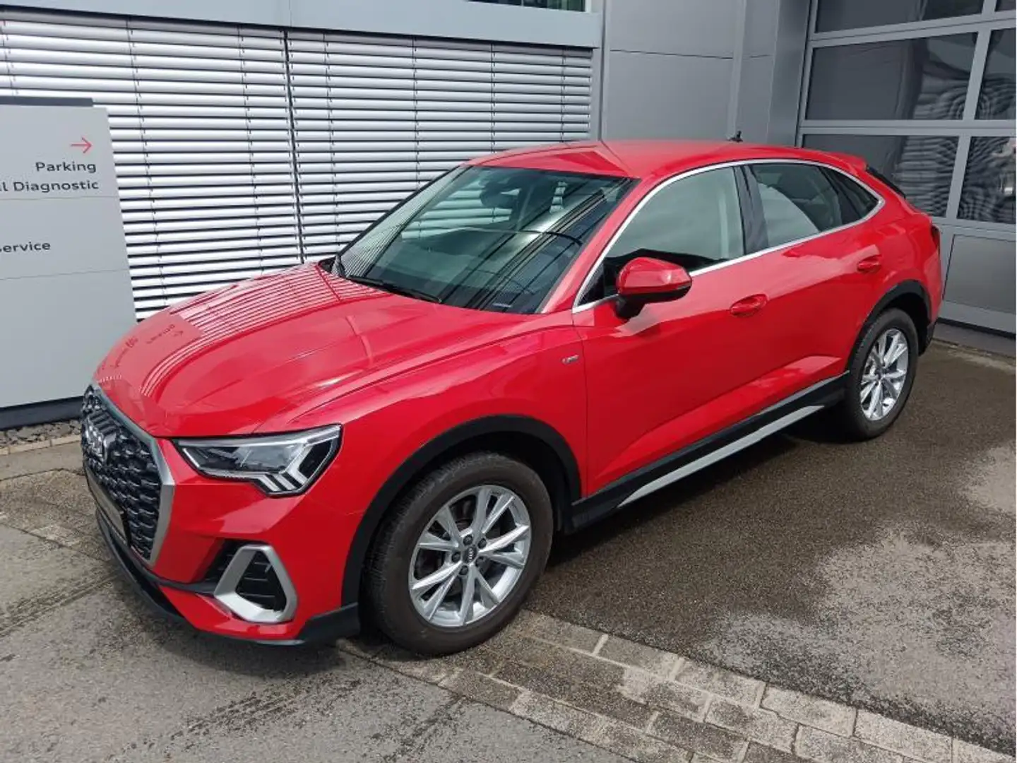 Audi Q3 Sportback S-line 40 TDI quattr Rouge - 1
