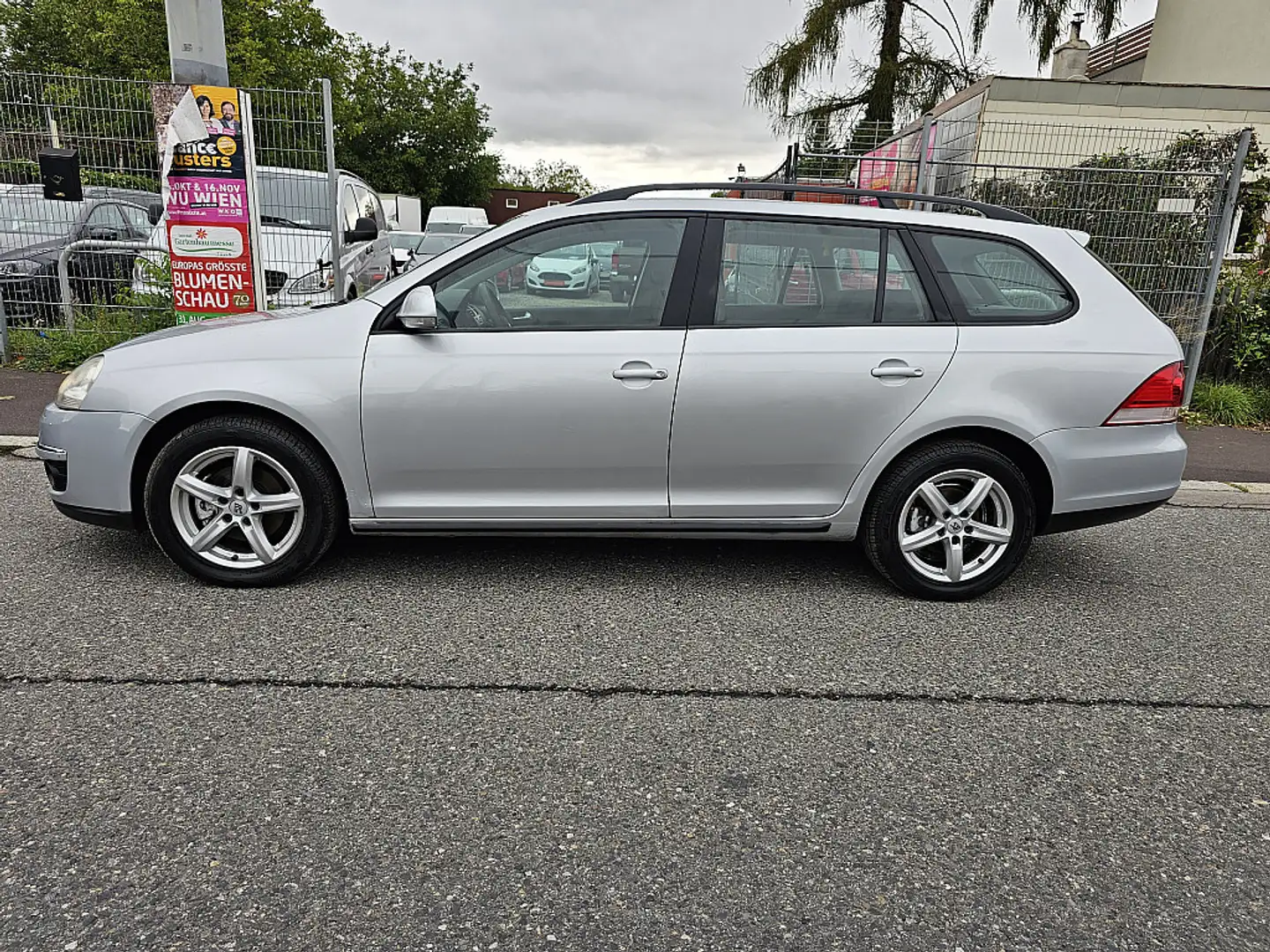 Volkswagen Golf Variant Trendline 1,9 TDI DPF Silber - 2